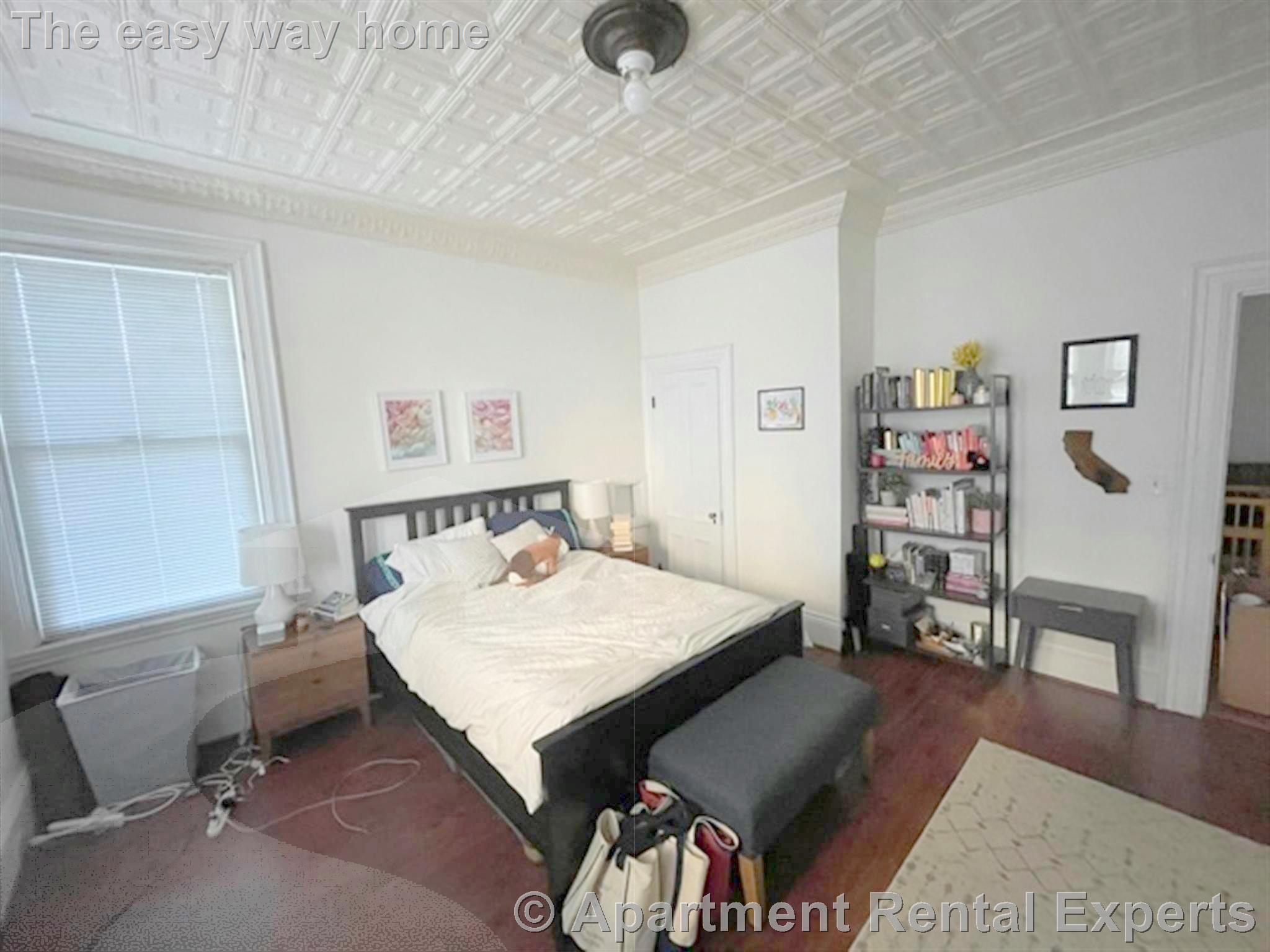 18 Grand View Ave, Prospect Hill