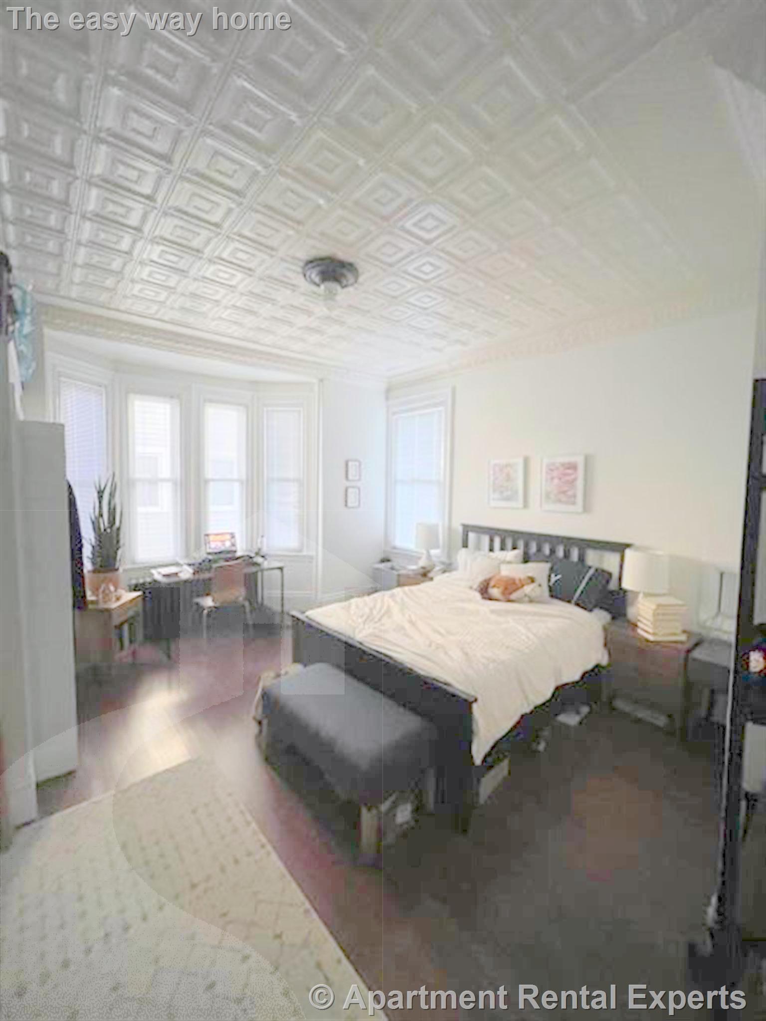 18 Grand View Ave, Prospect Hill