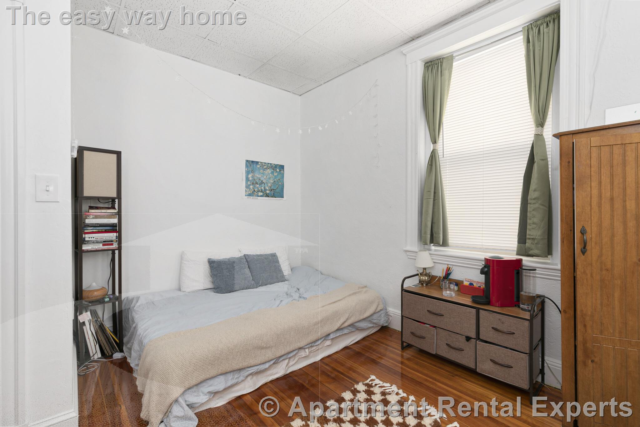 7 Woodbridge St, Davis Square