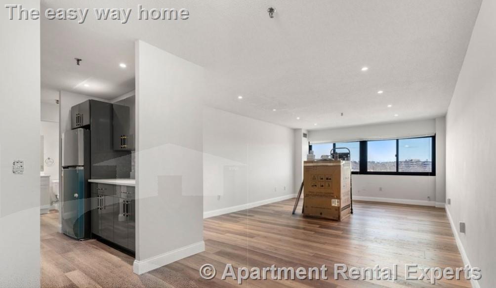 95 Audubon Rd, Wakefield