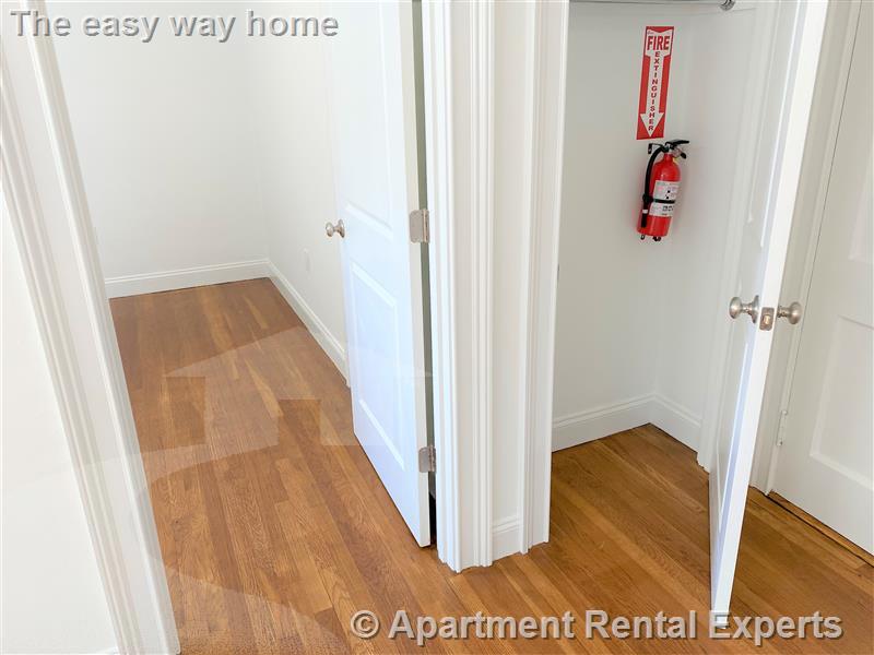 107 Summer St, Malden Center