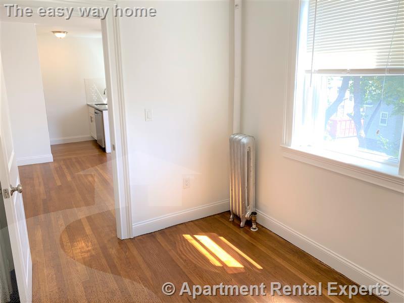 107 Summer St, Malden Center