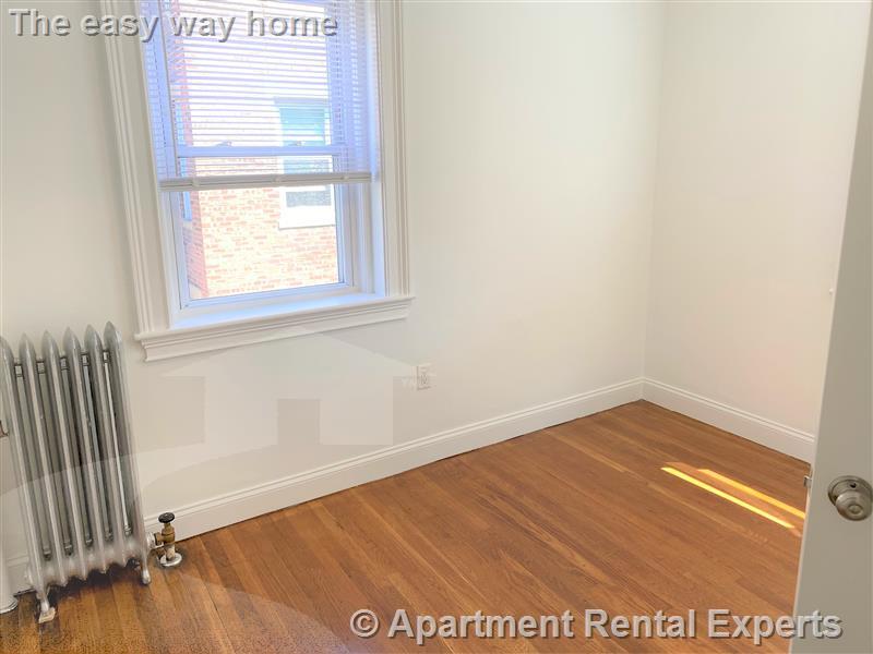 107 Summer St, Malden Center