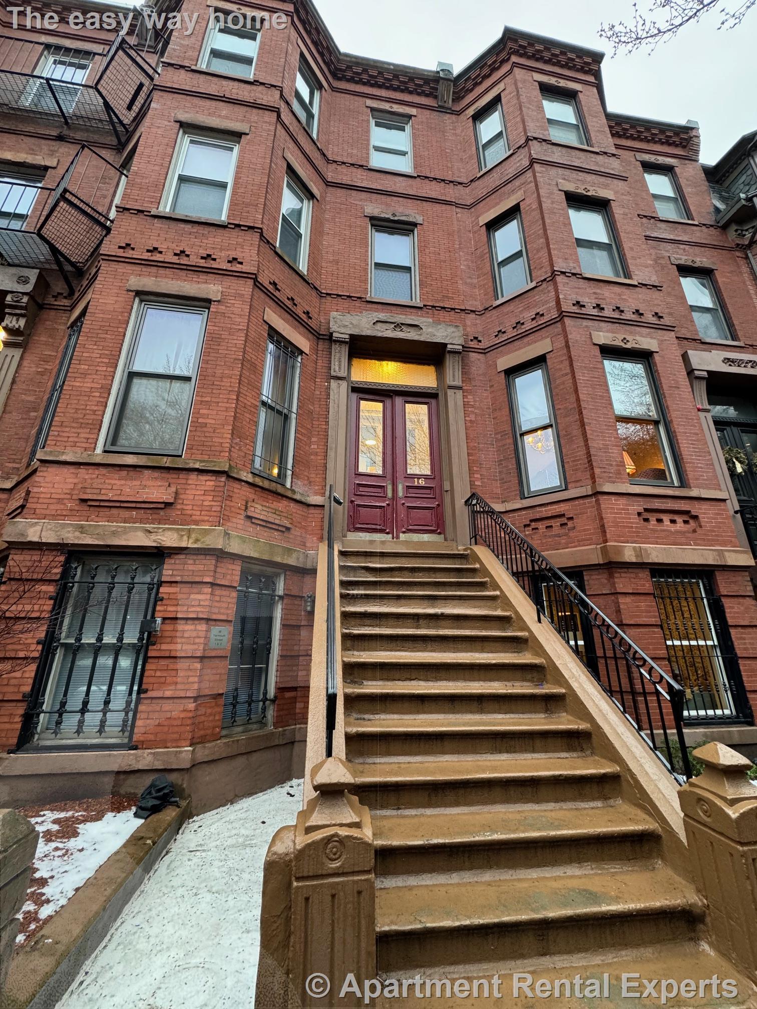 16 Yarmouth St, Back Bay