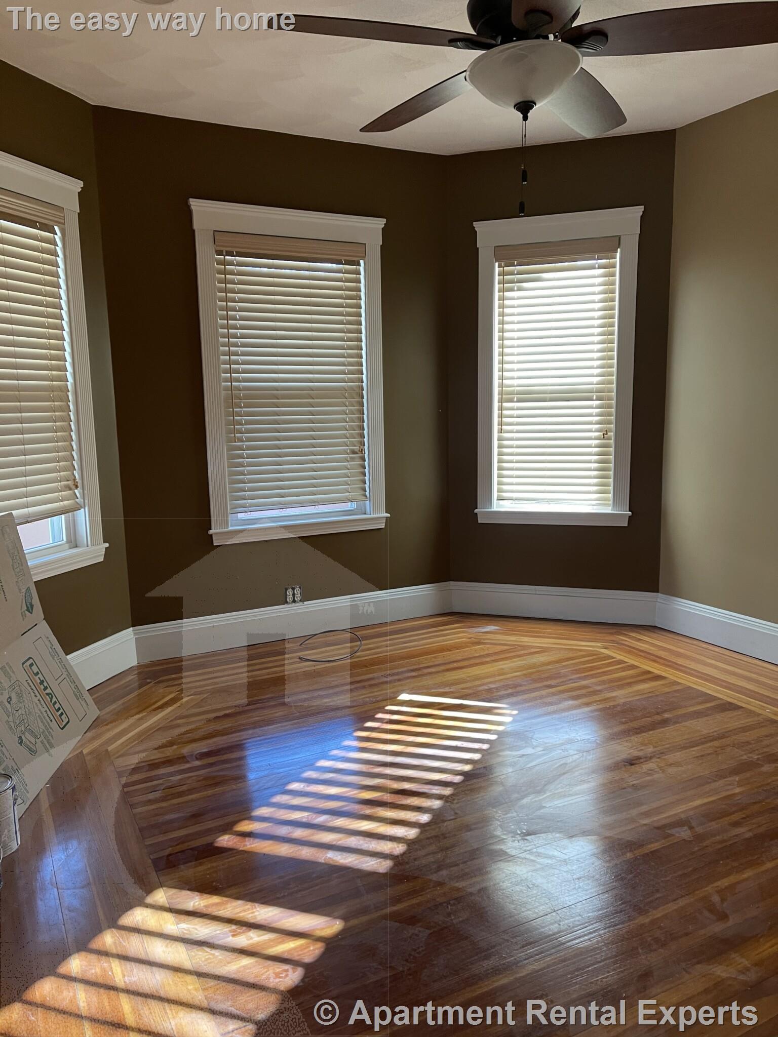 12 Barton St, Teele Square