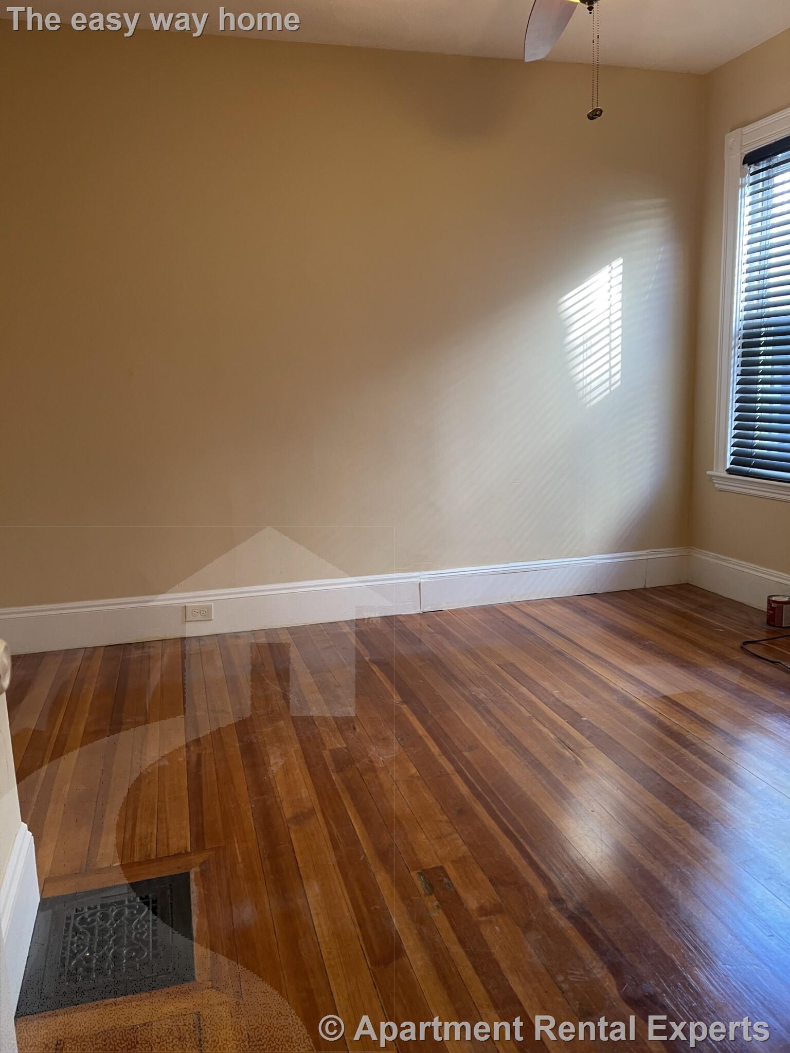 12 Barton St, Teele Square