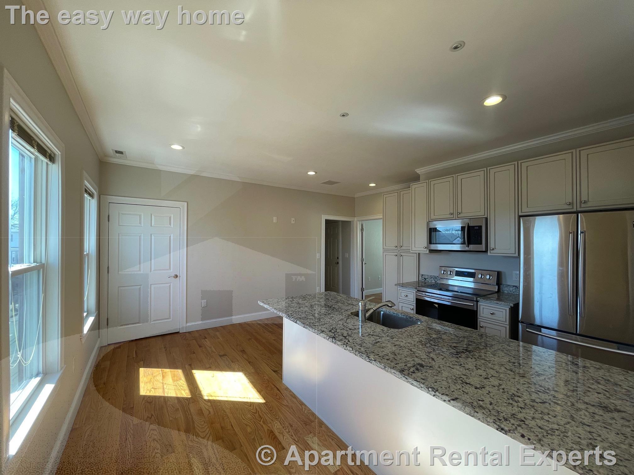 68 Grant Ave, Medford Square