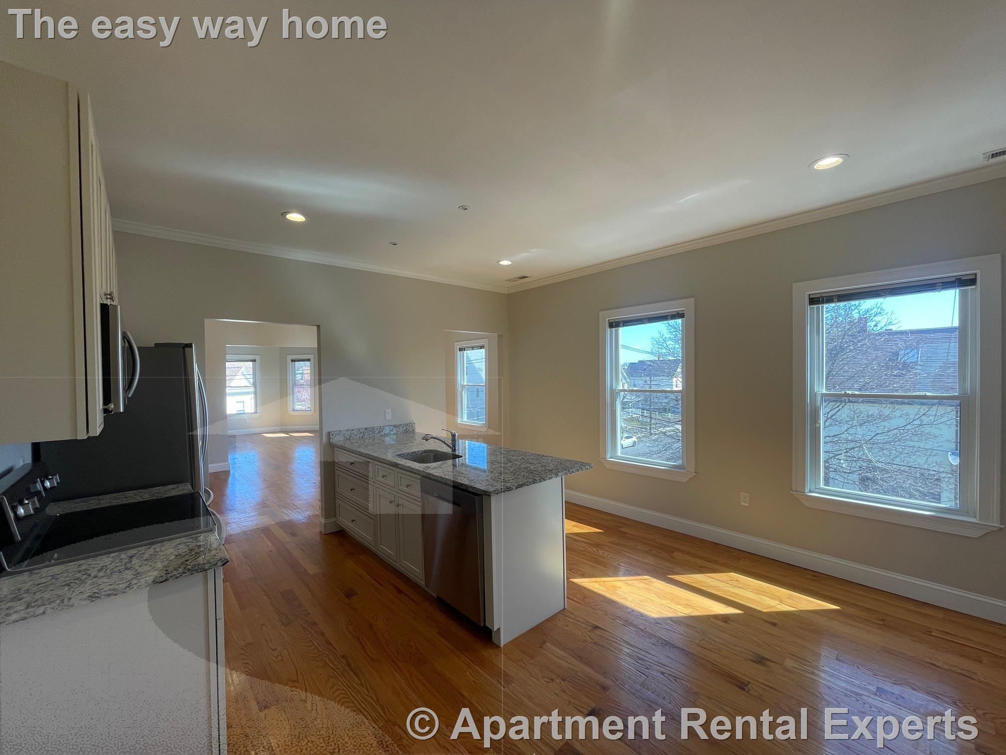 68 Grant Ave, Medford Square