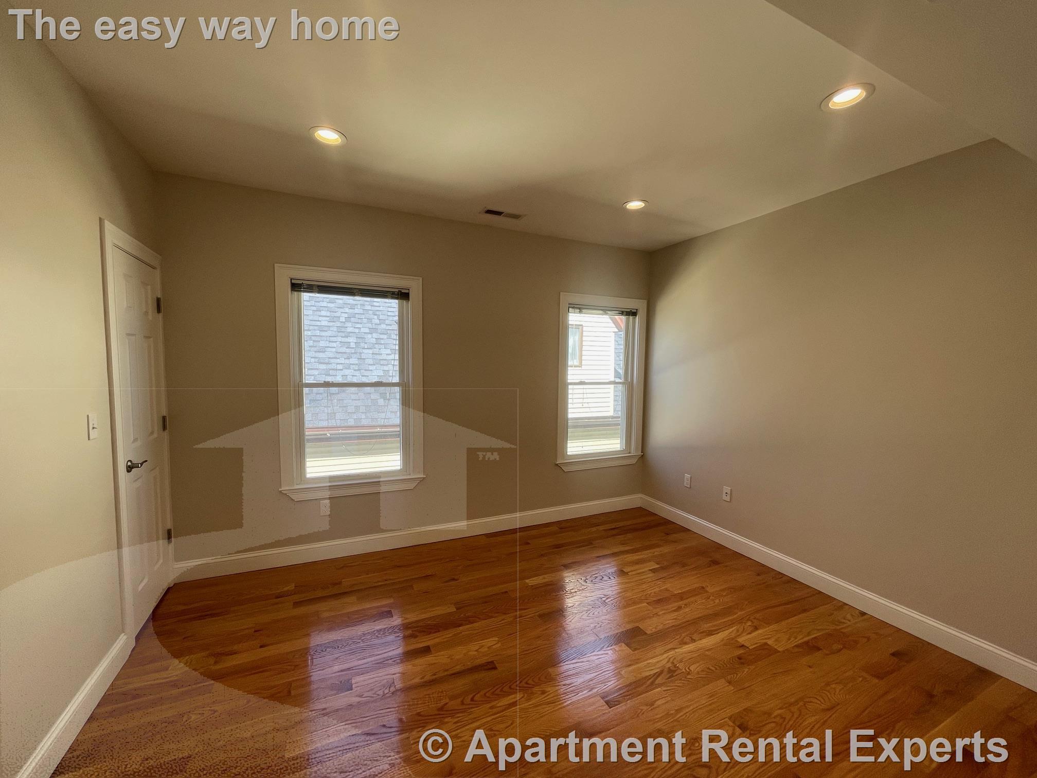 68 Grant Ave, Medford Square