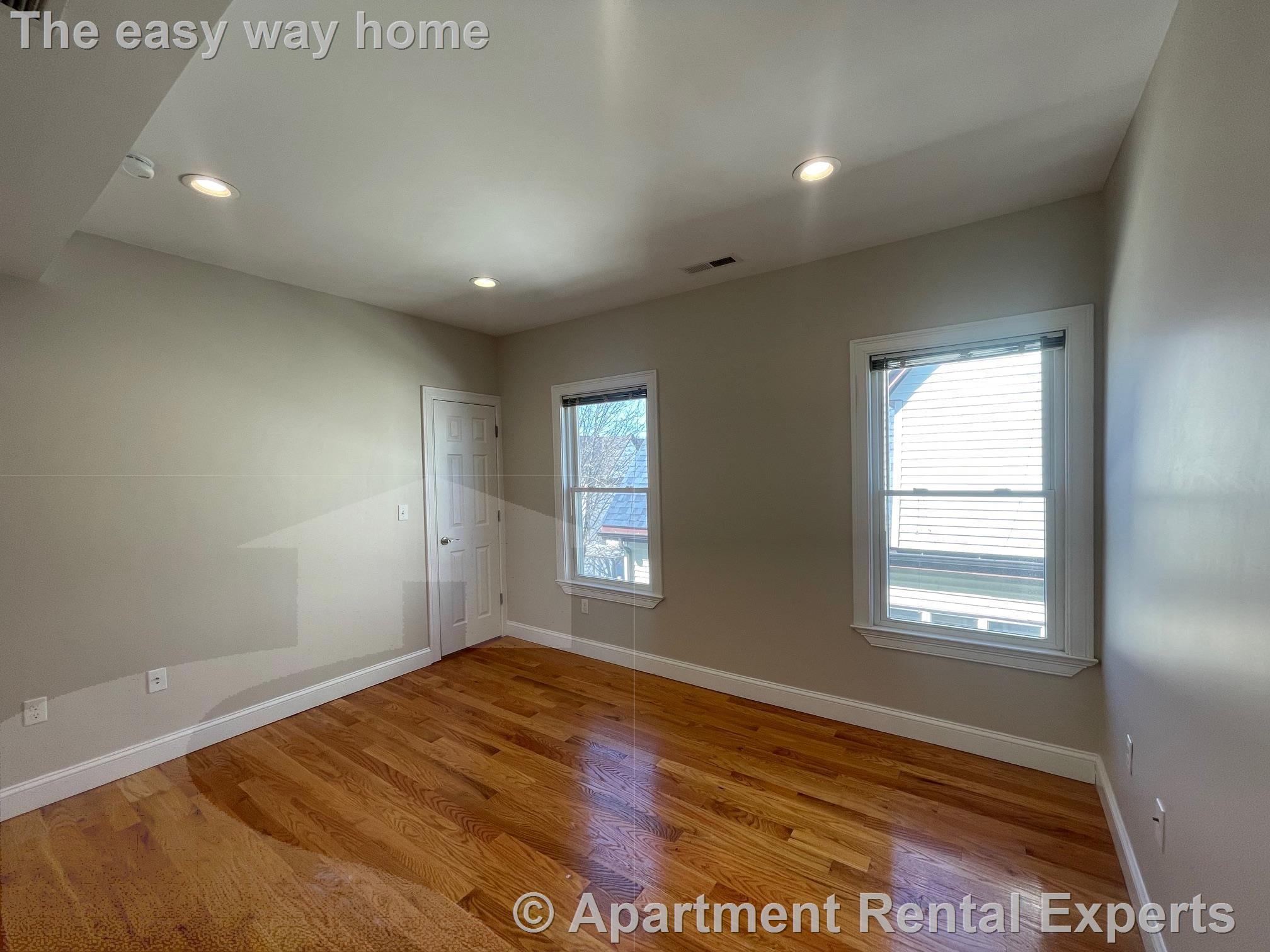 68 Grant Ave, Medford Square