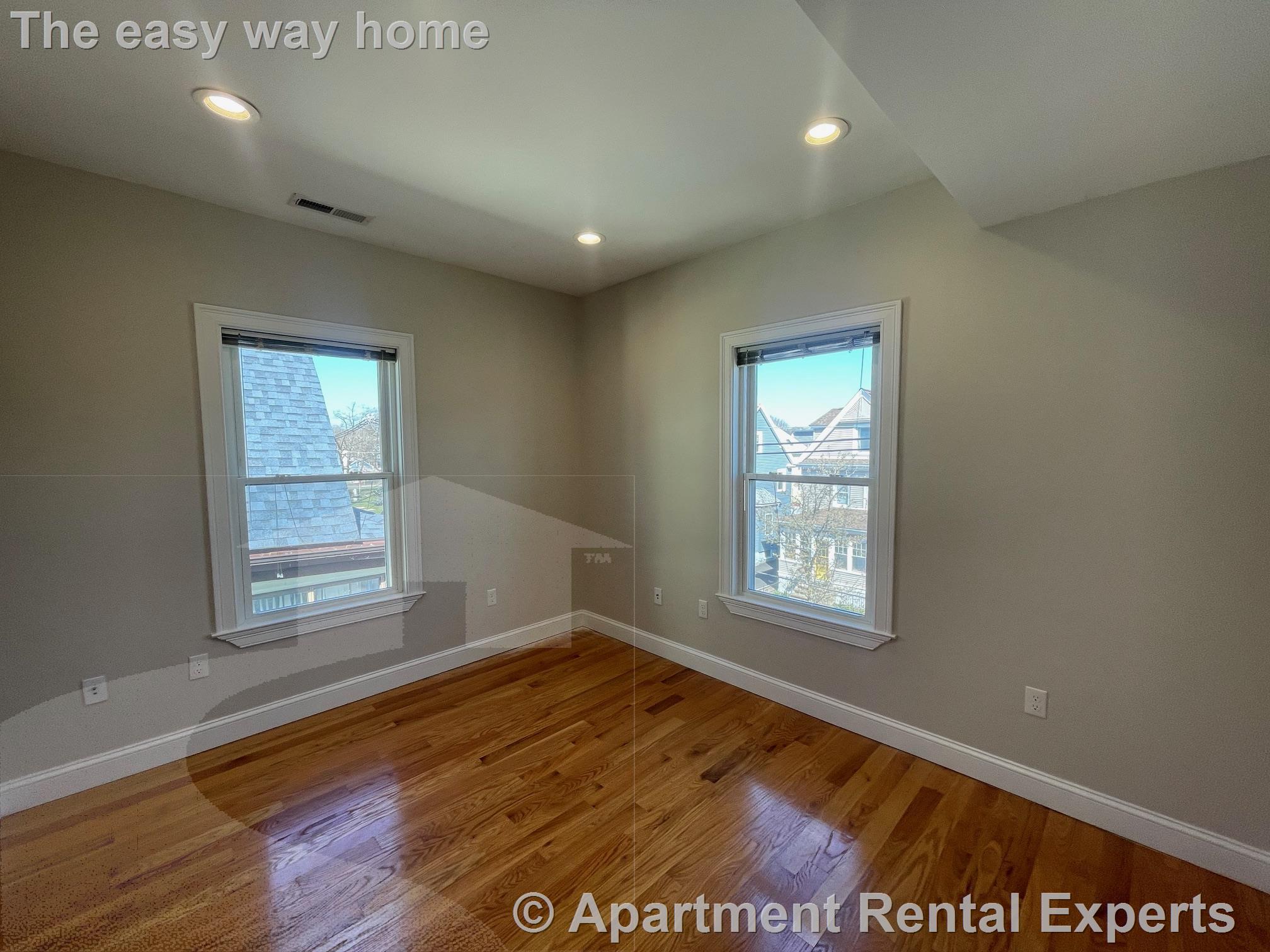 68 Grant Ave, Medford Square