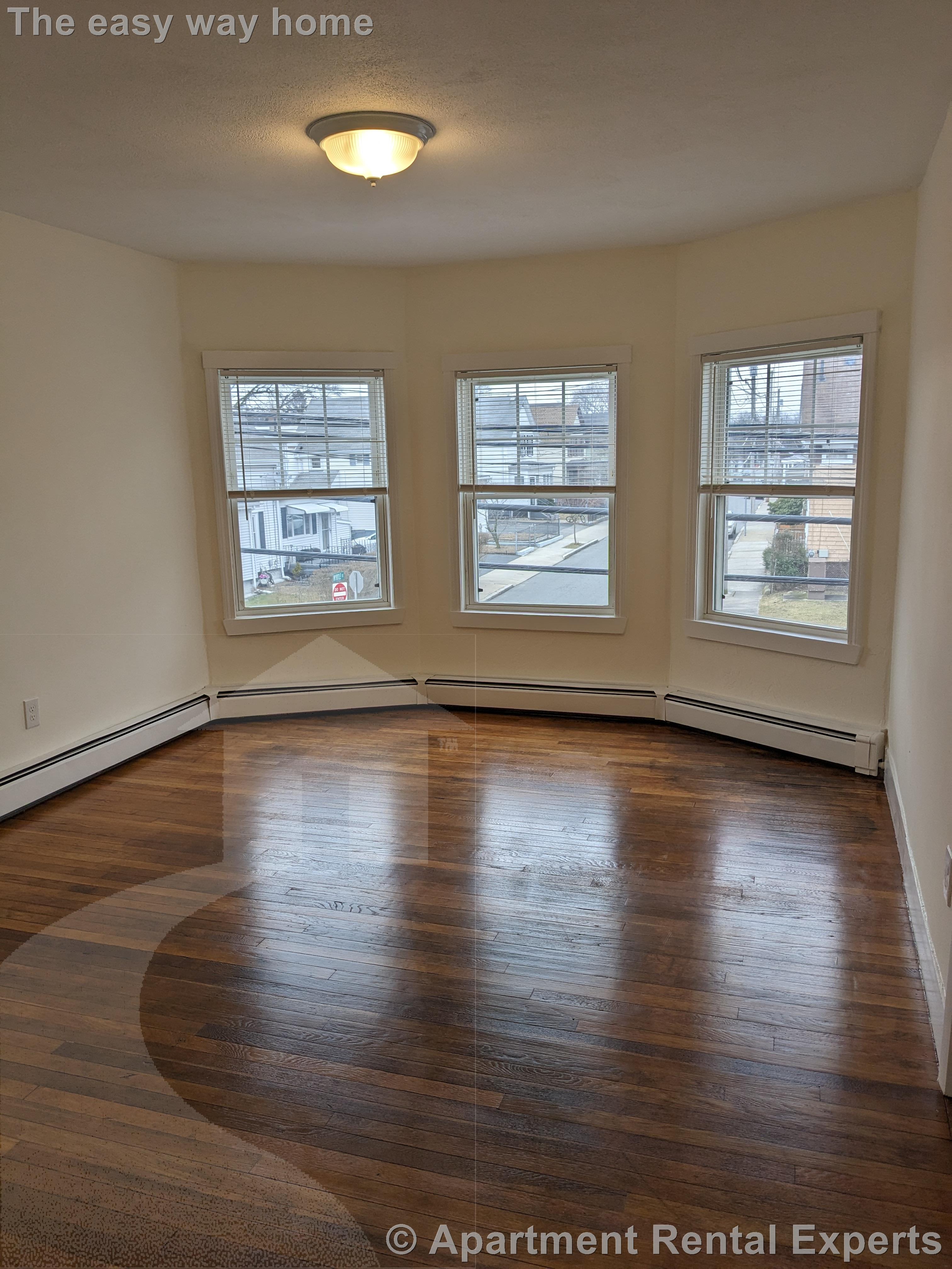 96 Spring St, Medford Square