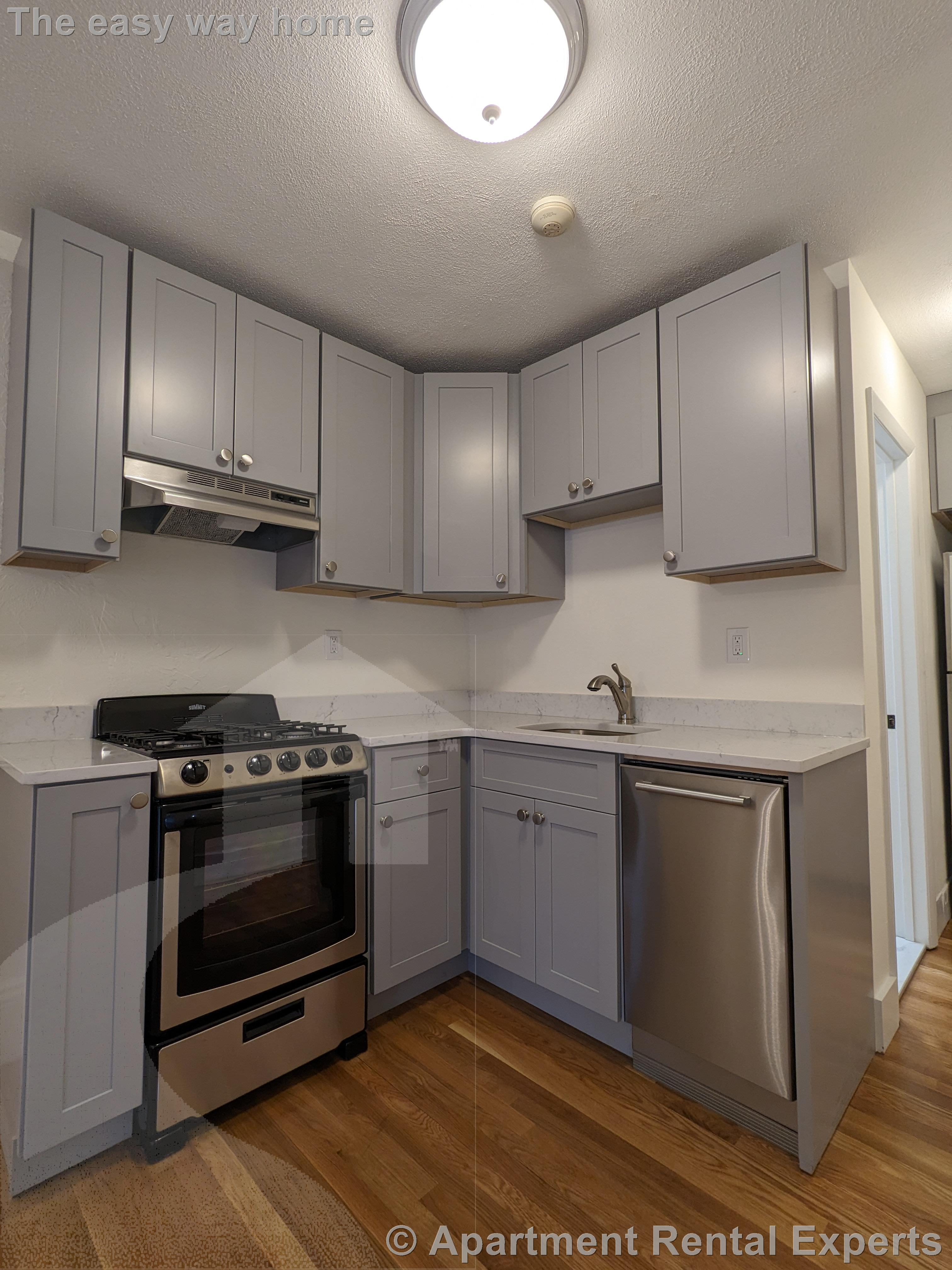 96 Spring St, Medford Square