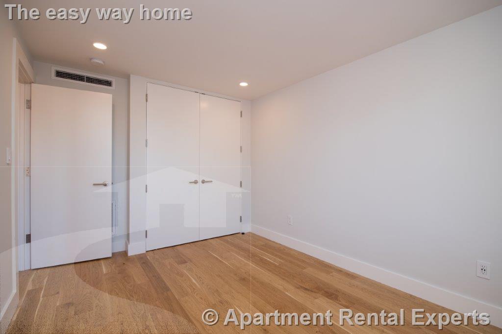 334 Harvard St, Harvard Square