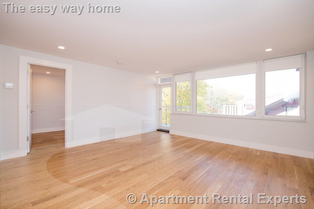 334 Harvard St, Harvard Square