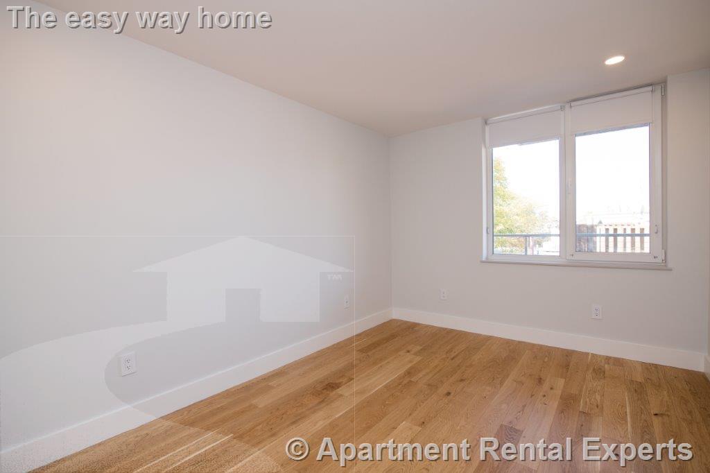 334 Harvard St, Harvard Square