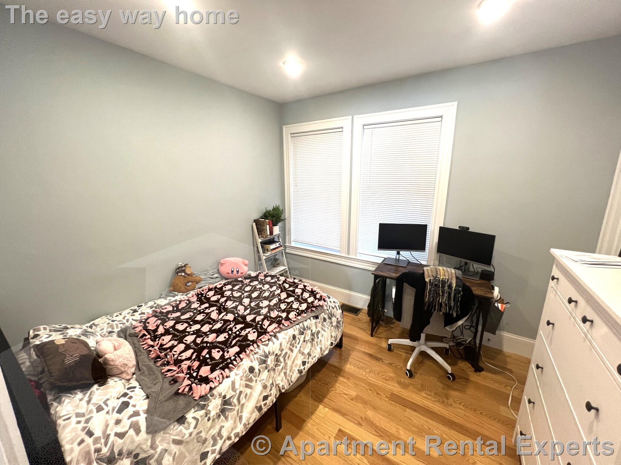 73 Winchester St, Ball Square