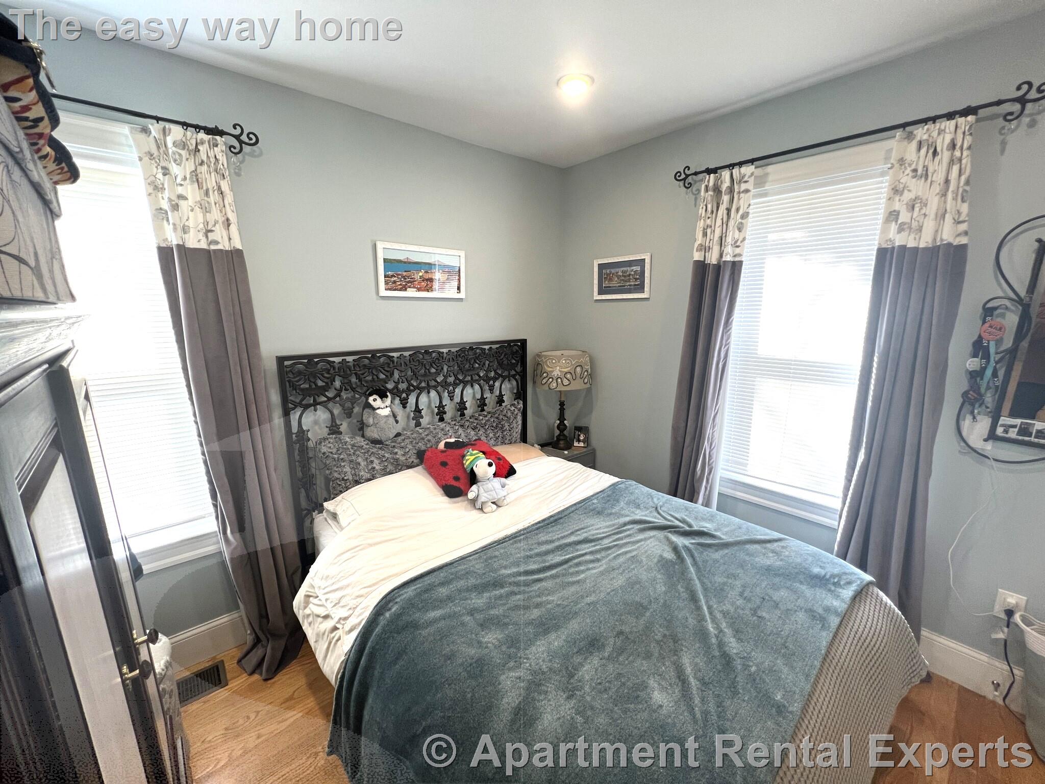 73 Winchester St, Ball Square