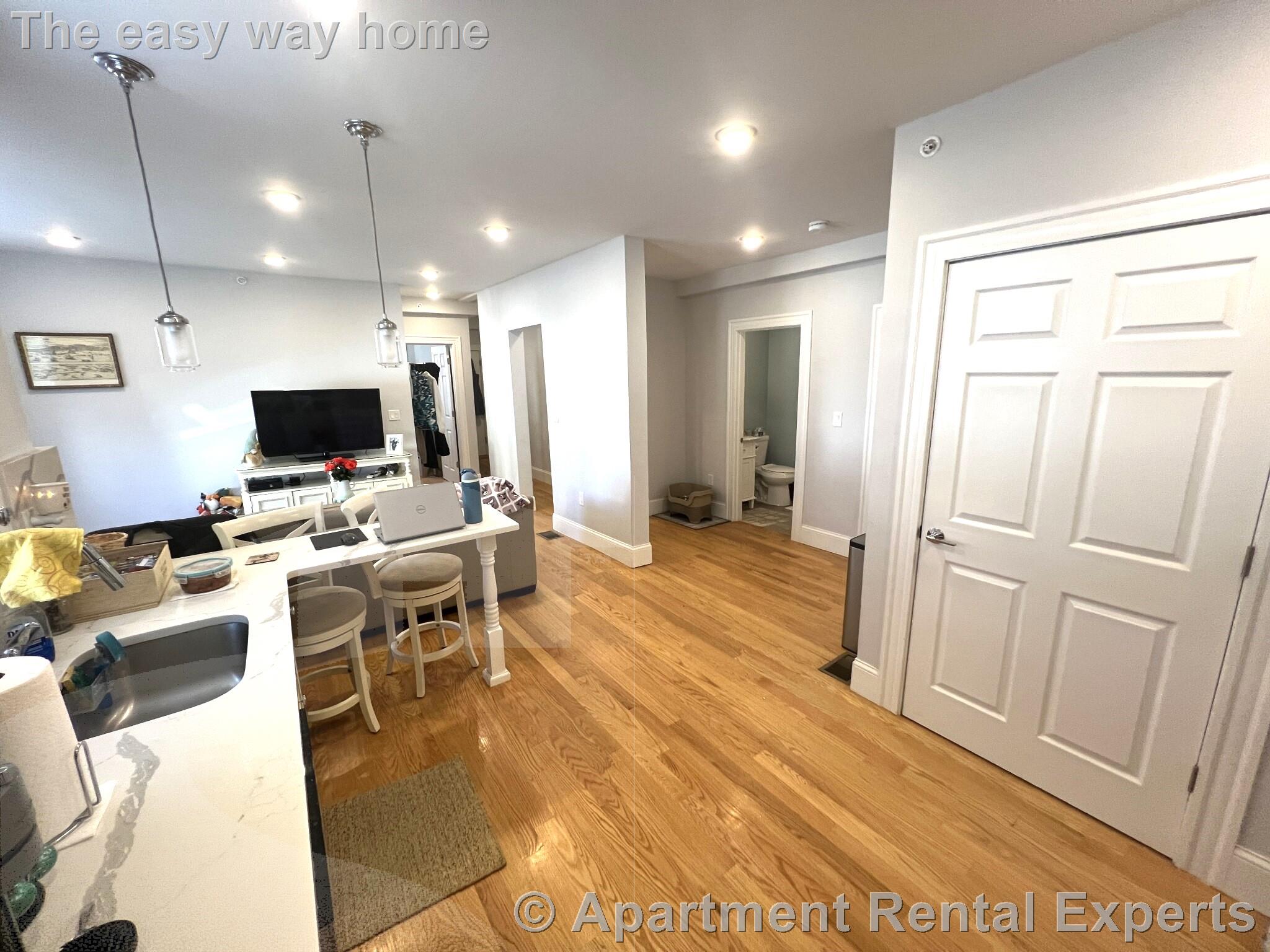 73 Winchester St, Ball Square