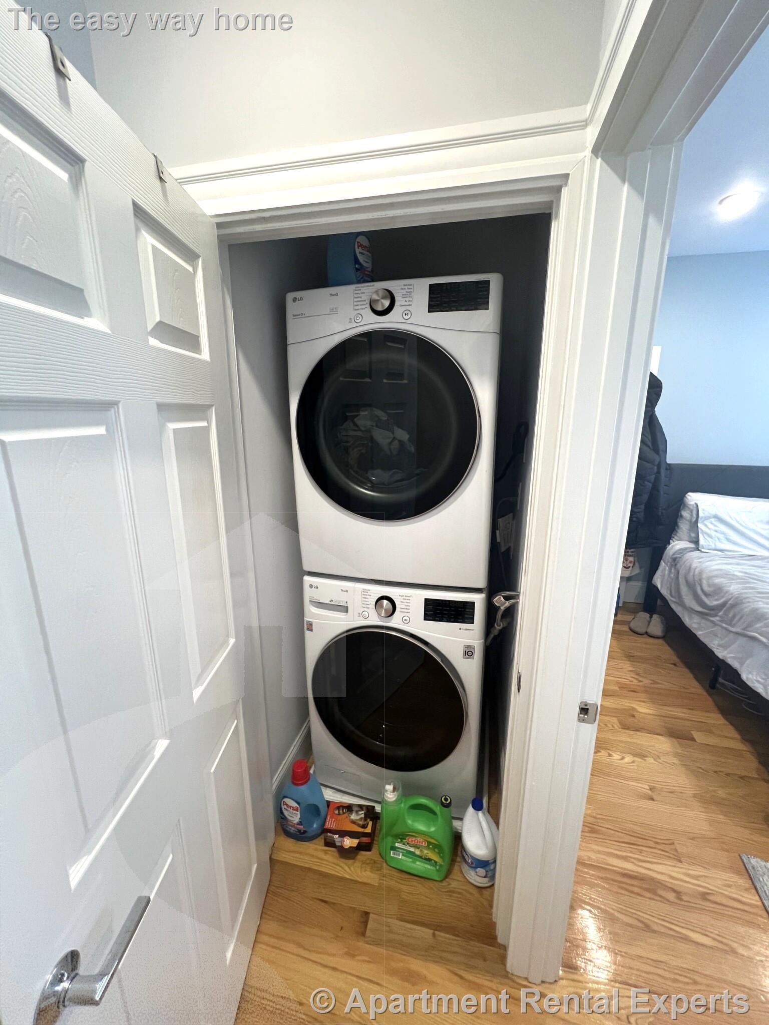 73 Winchester St, Ball Square