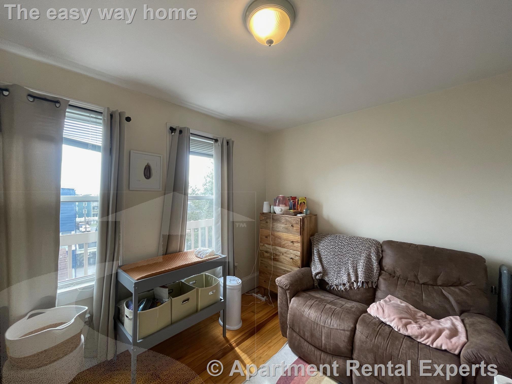 40 Linden Ave, Porter Square