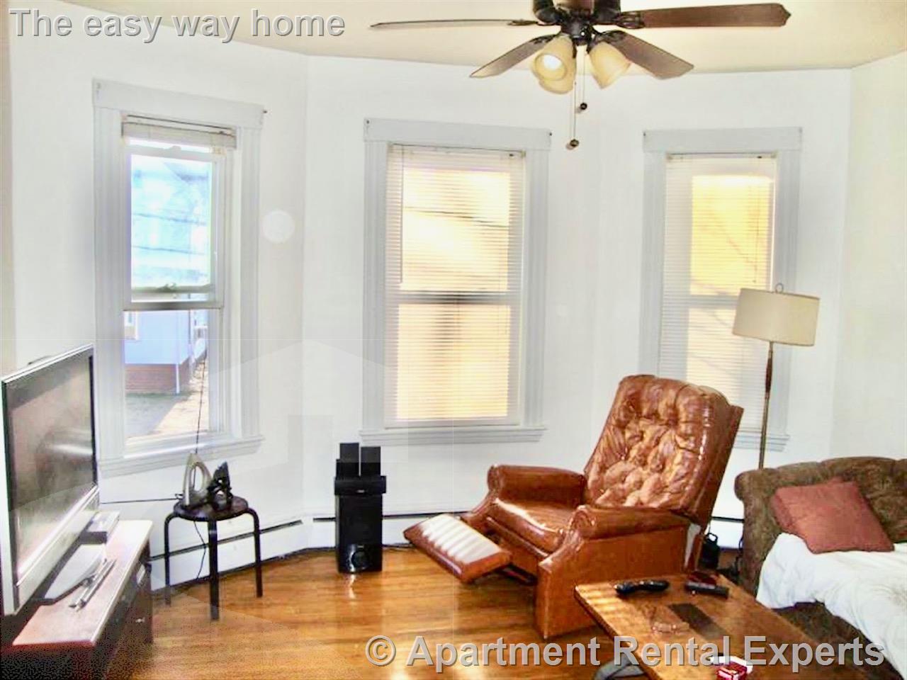 103 Arlington St, Cambridge Line