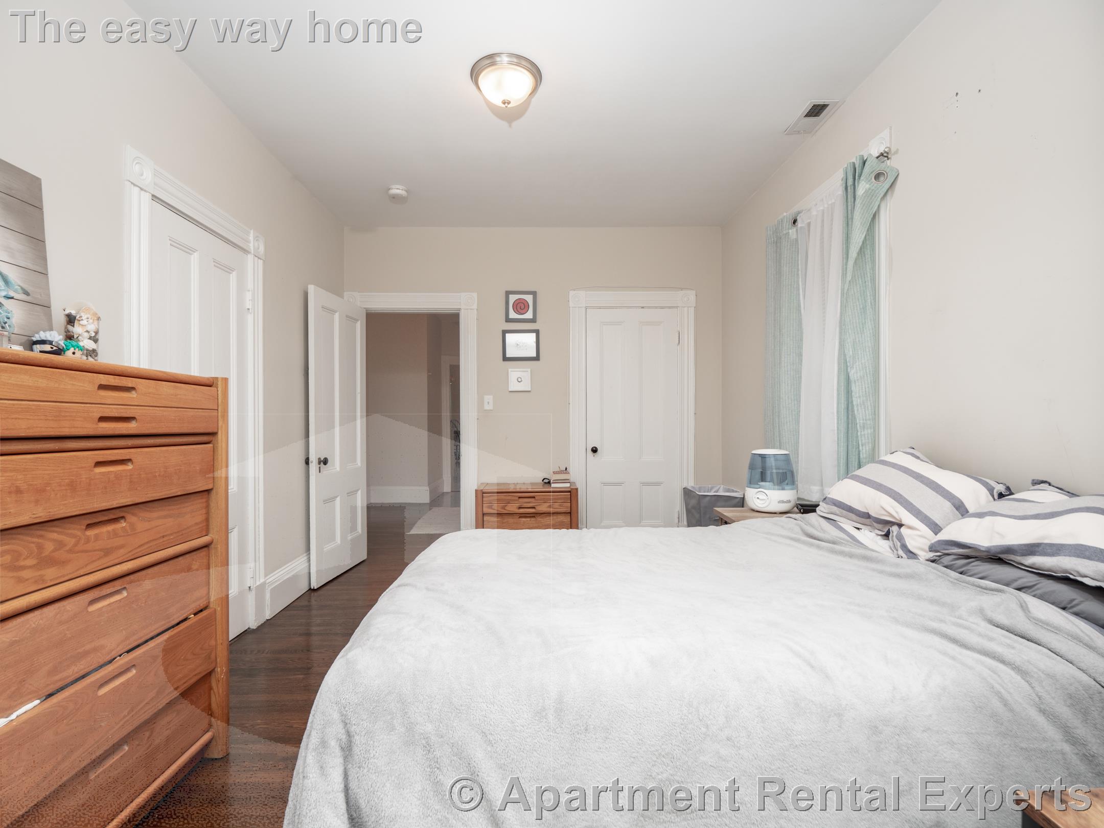 26 Willow Ave, Davis Square