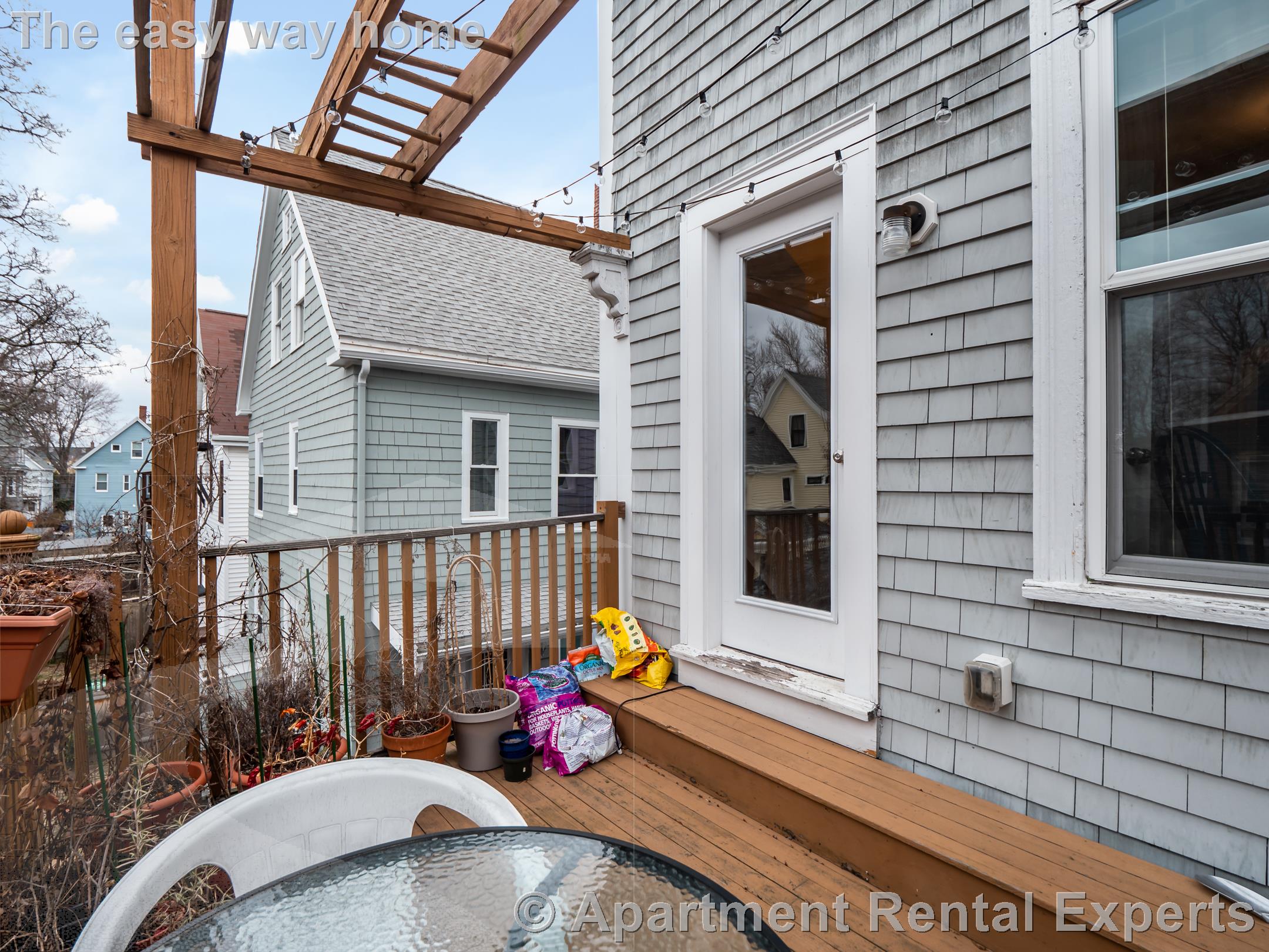 26 Willow Ave, Davis Square