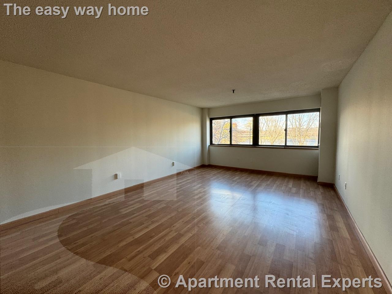 95 Audubon Rd, Wakefield