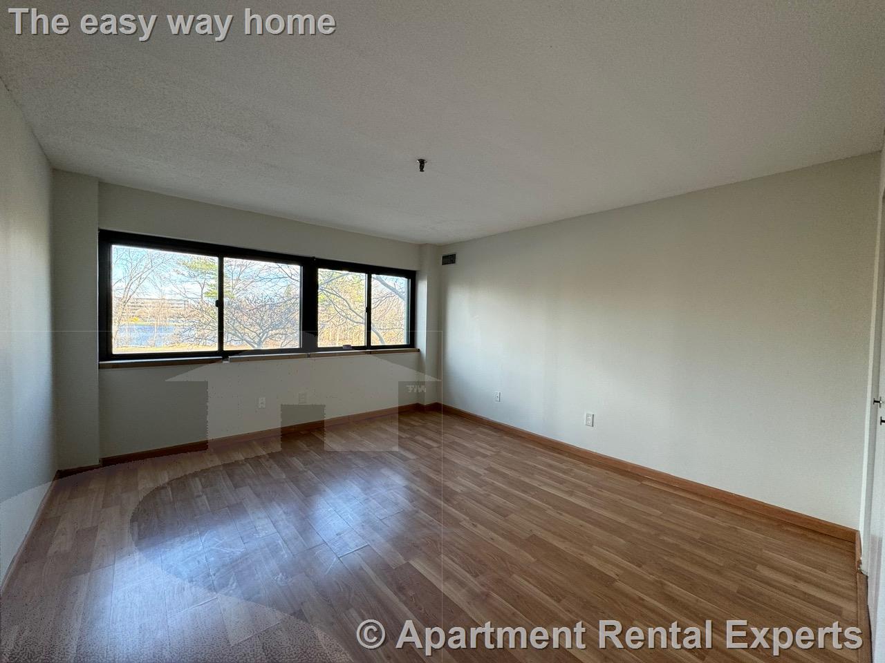 95 Audubon Rd, Wakefield