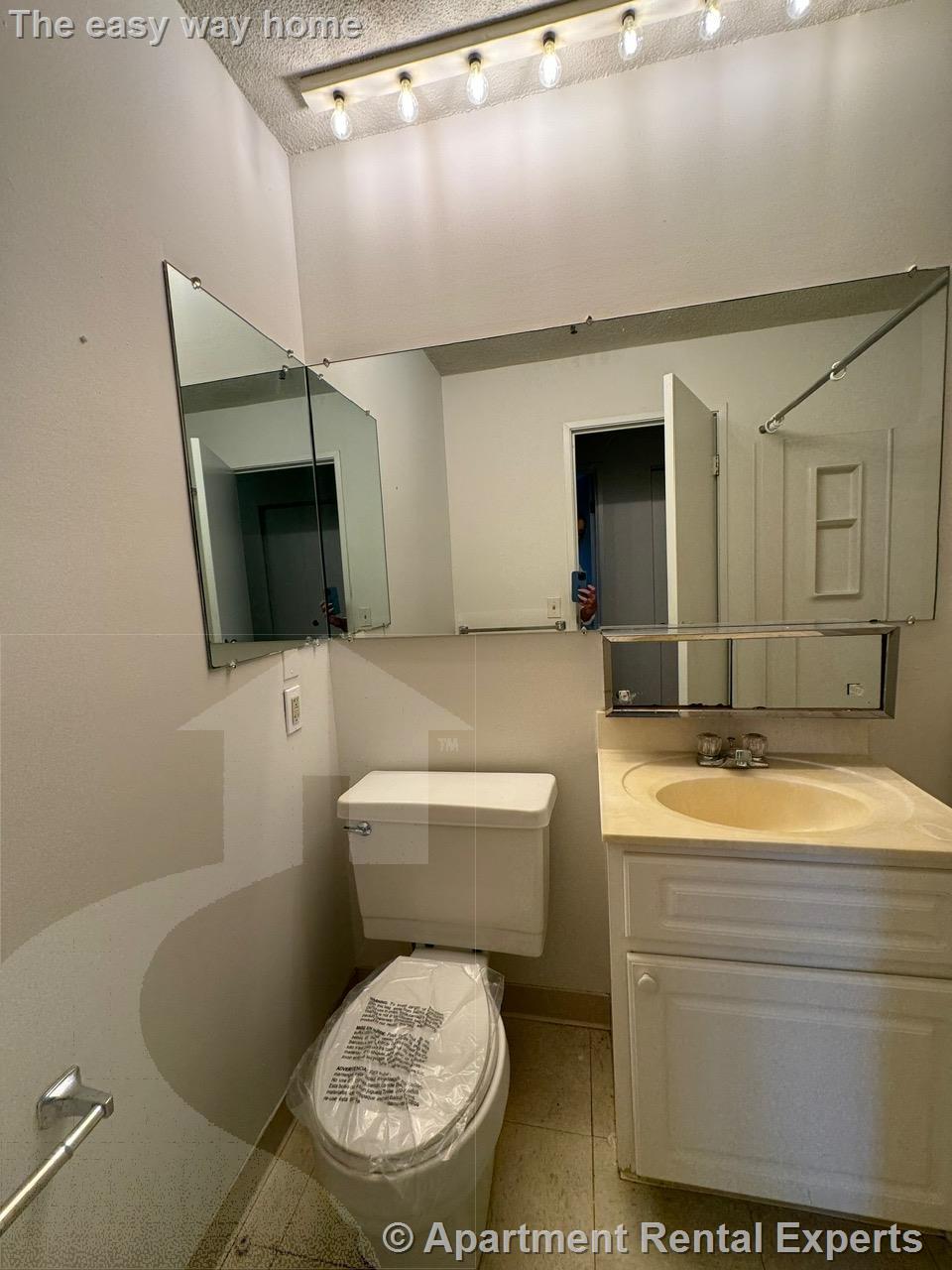 95 Audubon Rd, Wakefield