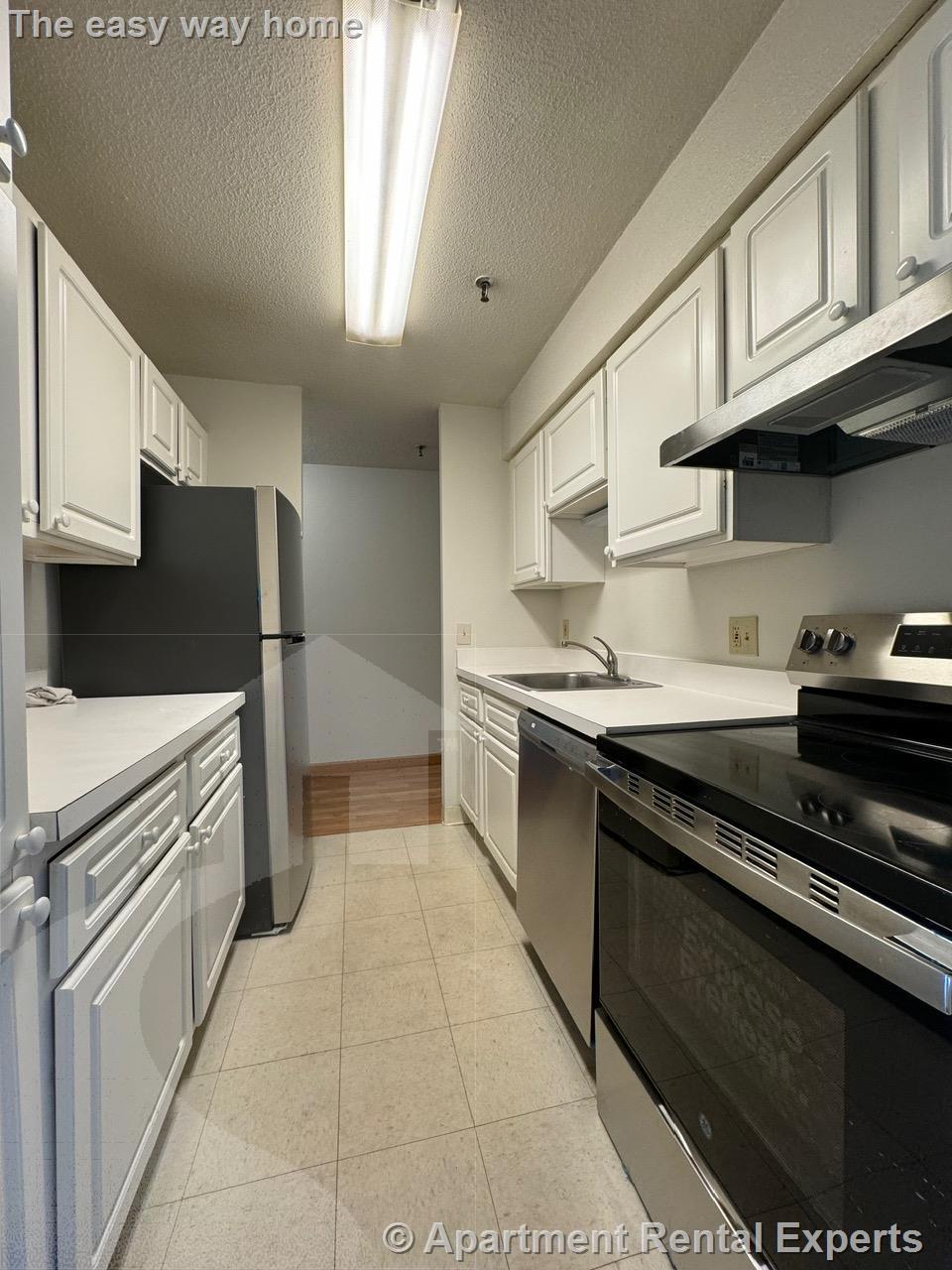 95 Audubon Rd, Wakefield