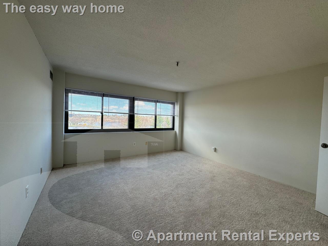 95 Audubon Rd, Wakefield