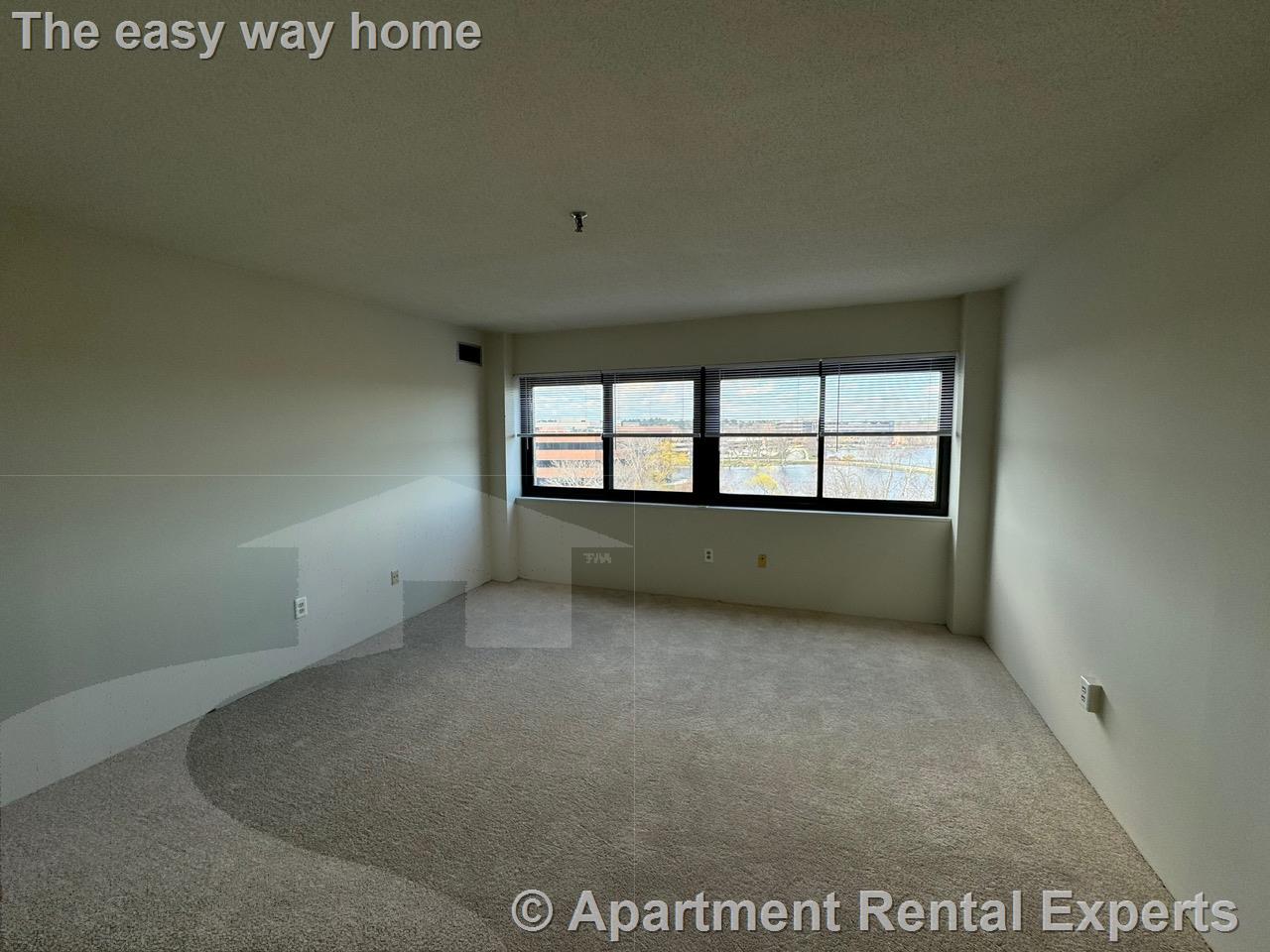 95 Audubon Rd, Wakefield