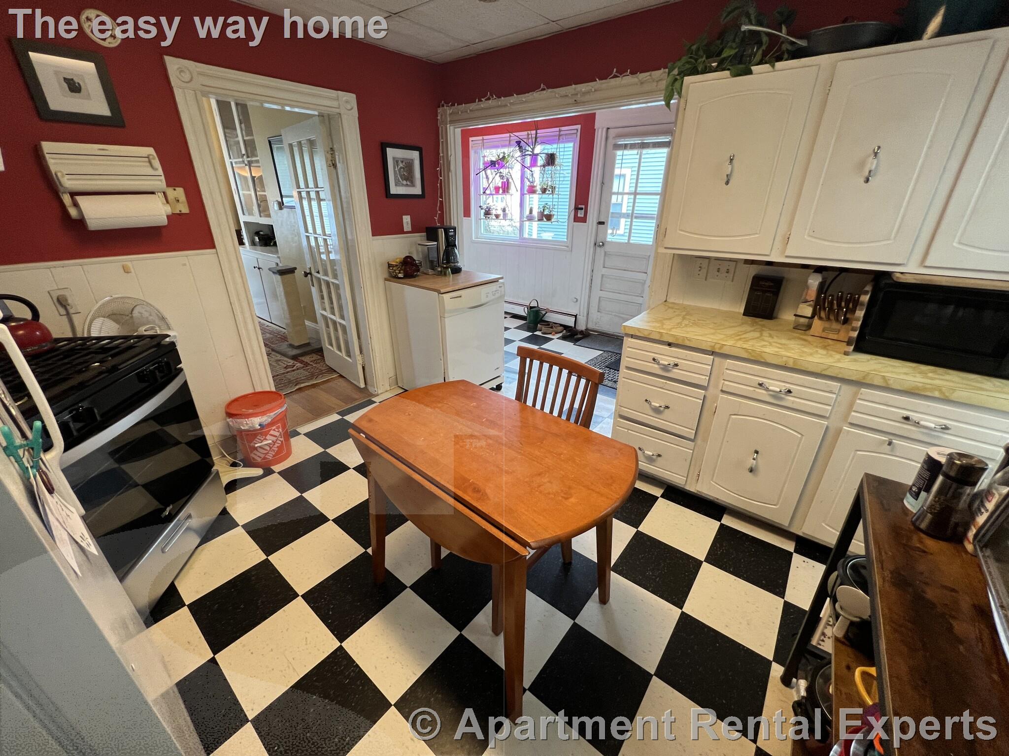 12 Craigie Ter, Porter Square