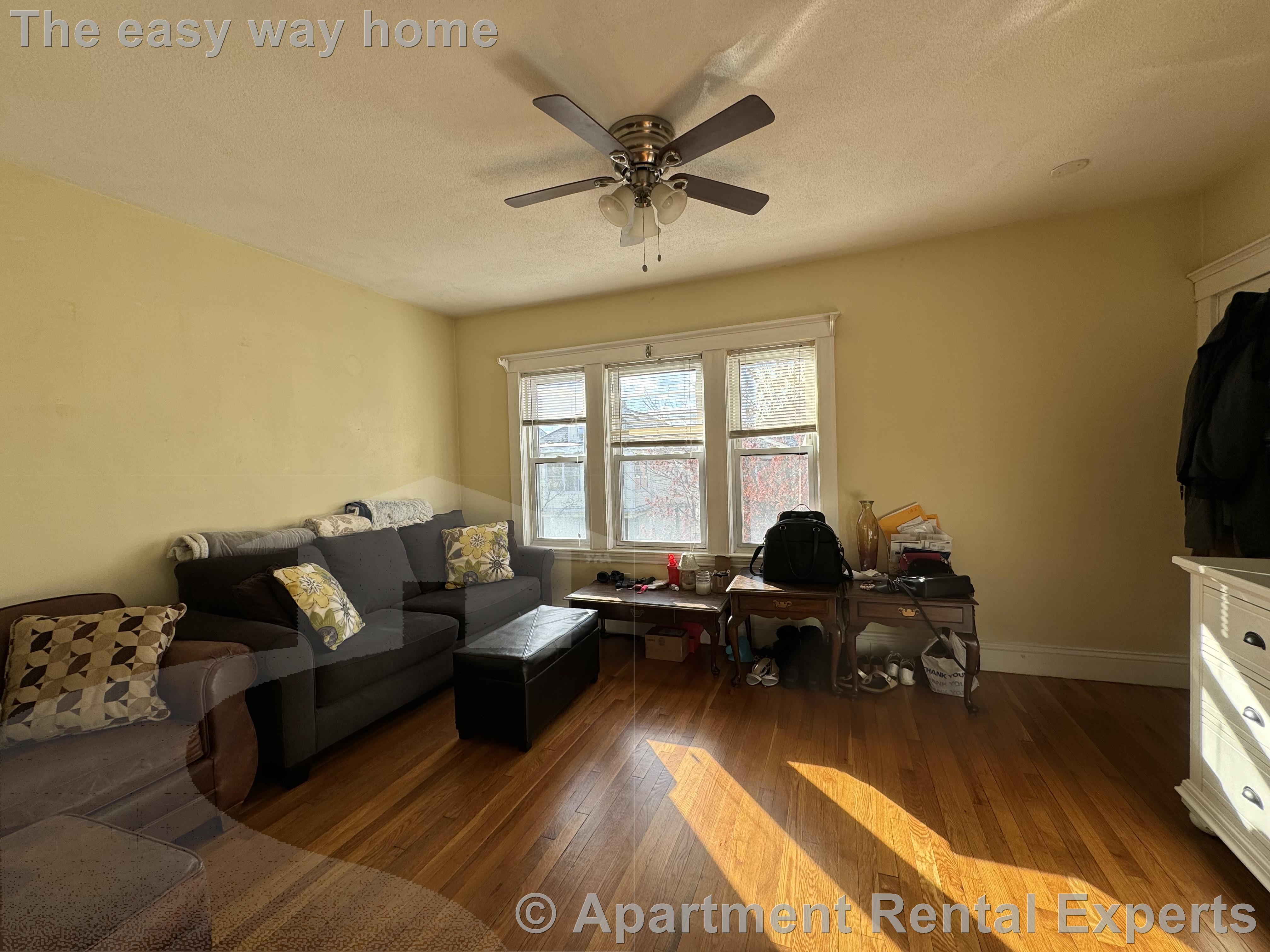 39A Minnesota Ave, East Somerville
