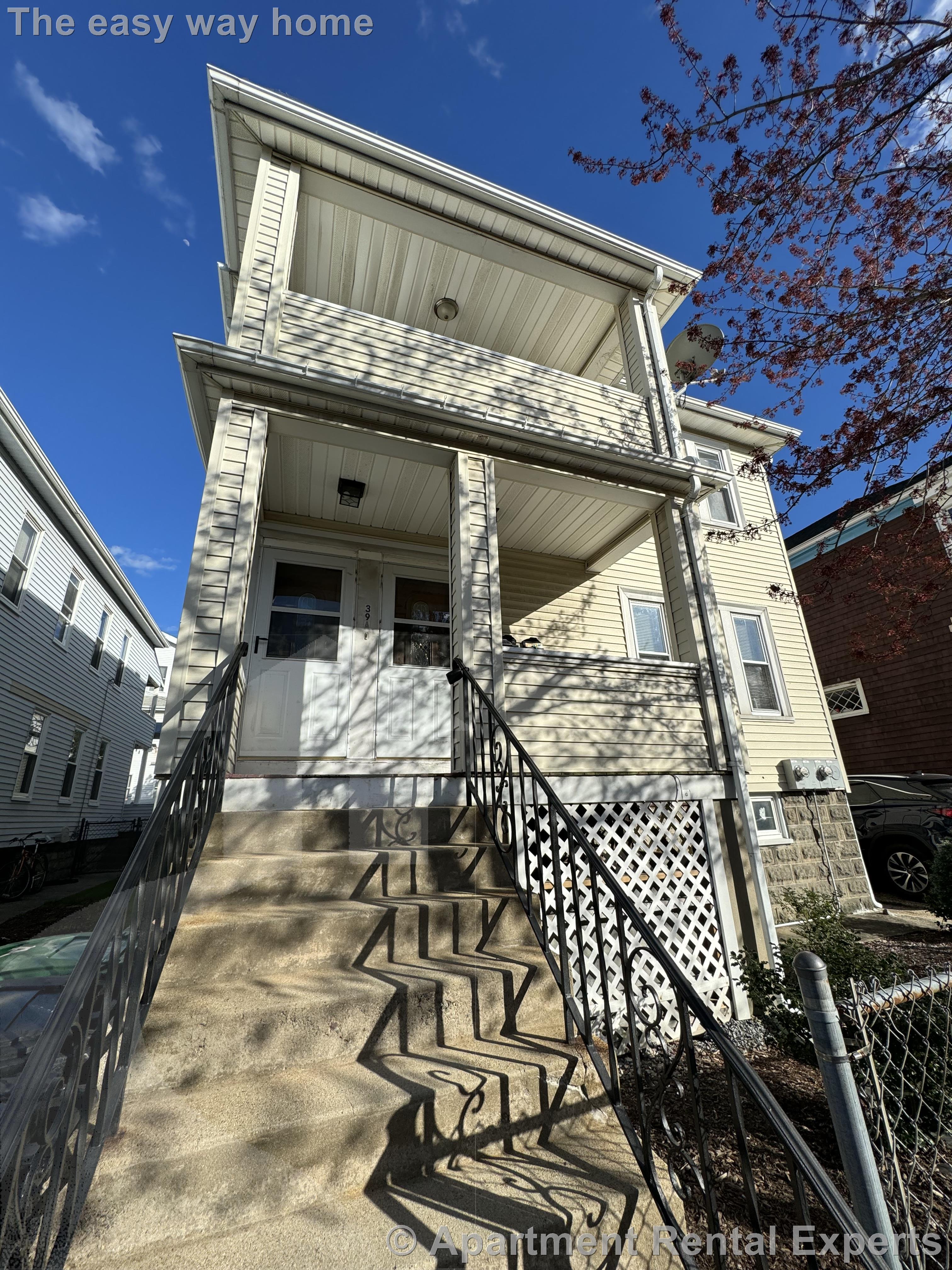 39A Minnesota Ave, East Somerville