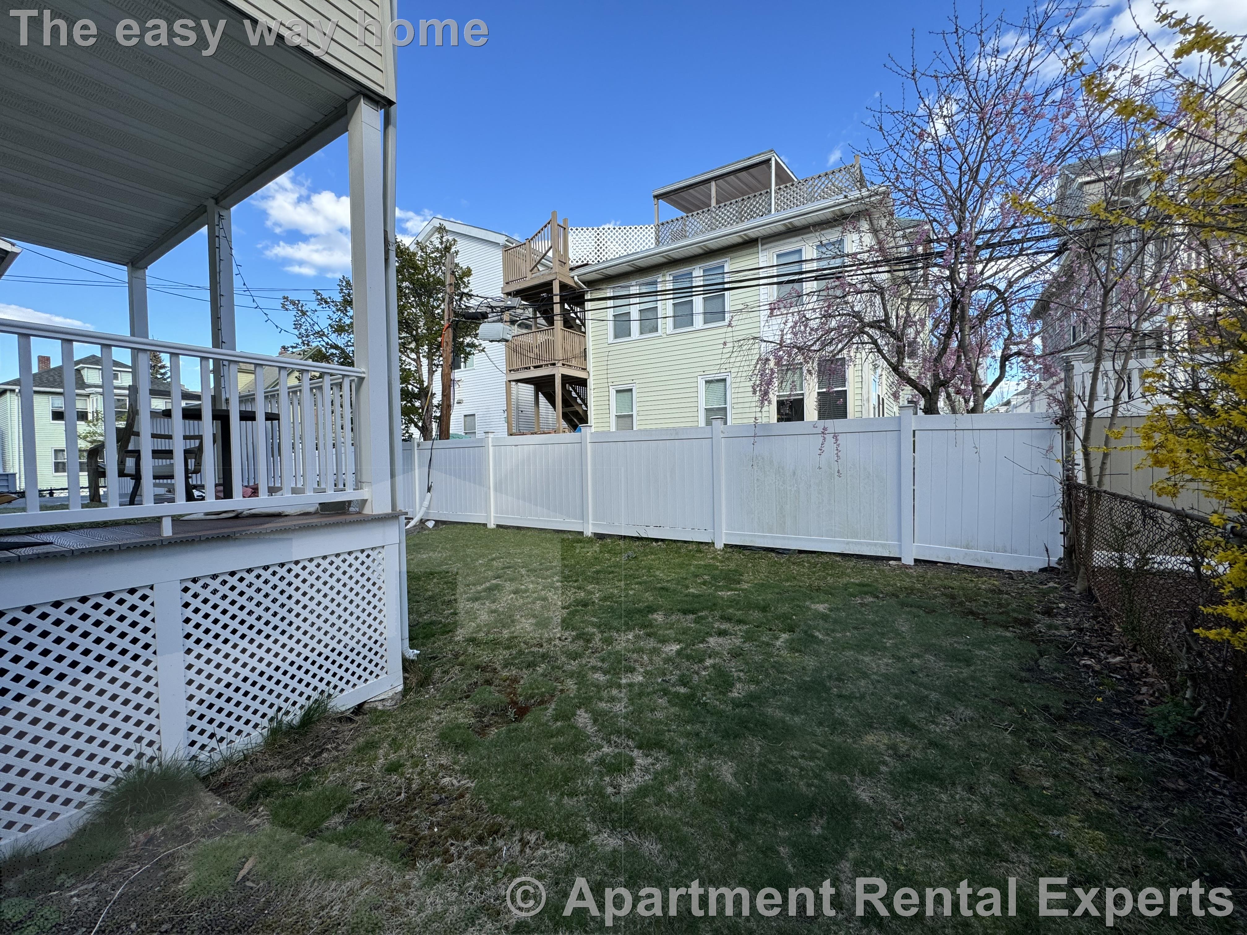39A Minnesota Ave, East Somerville