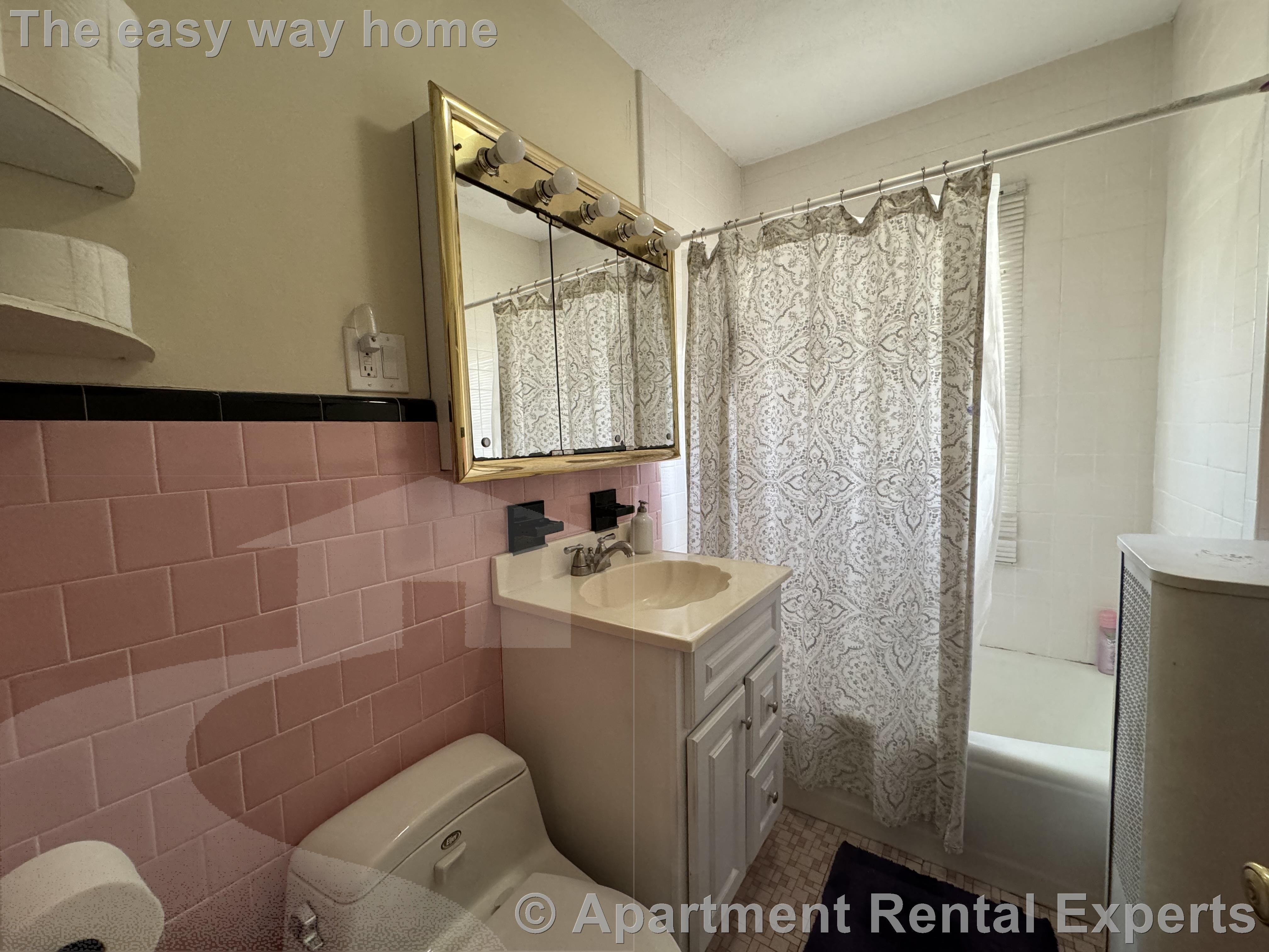 39A Minnesota Ave, East Somerville