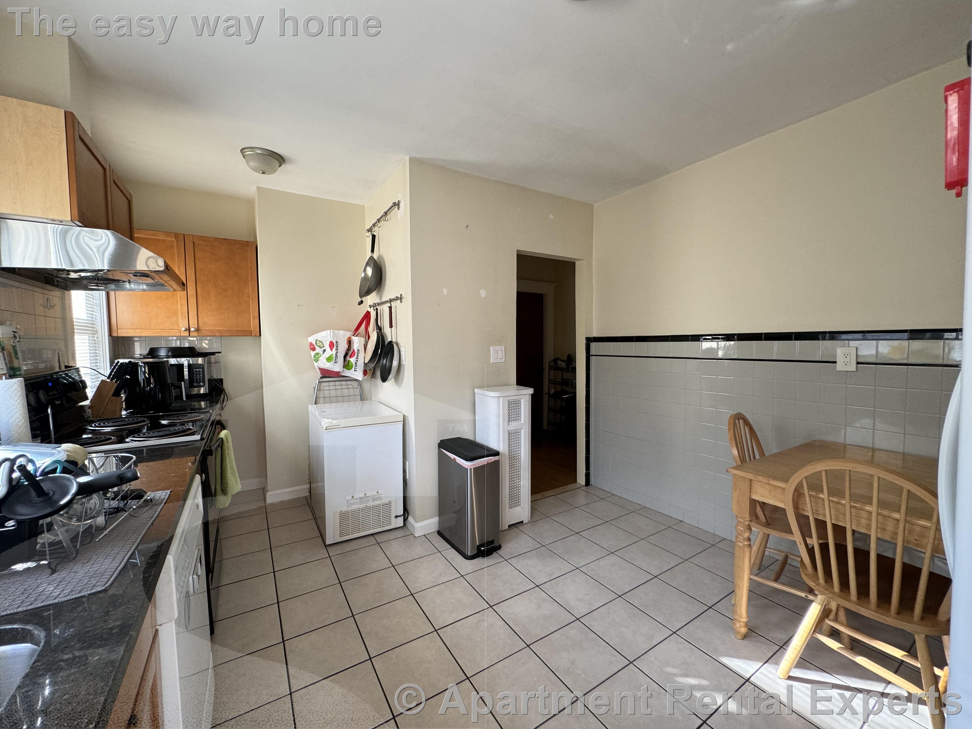 39A Minnesota Ave, East Somerville