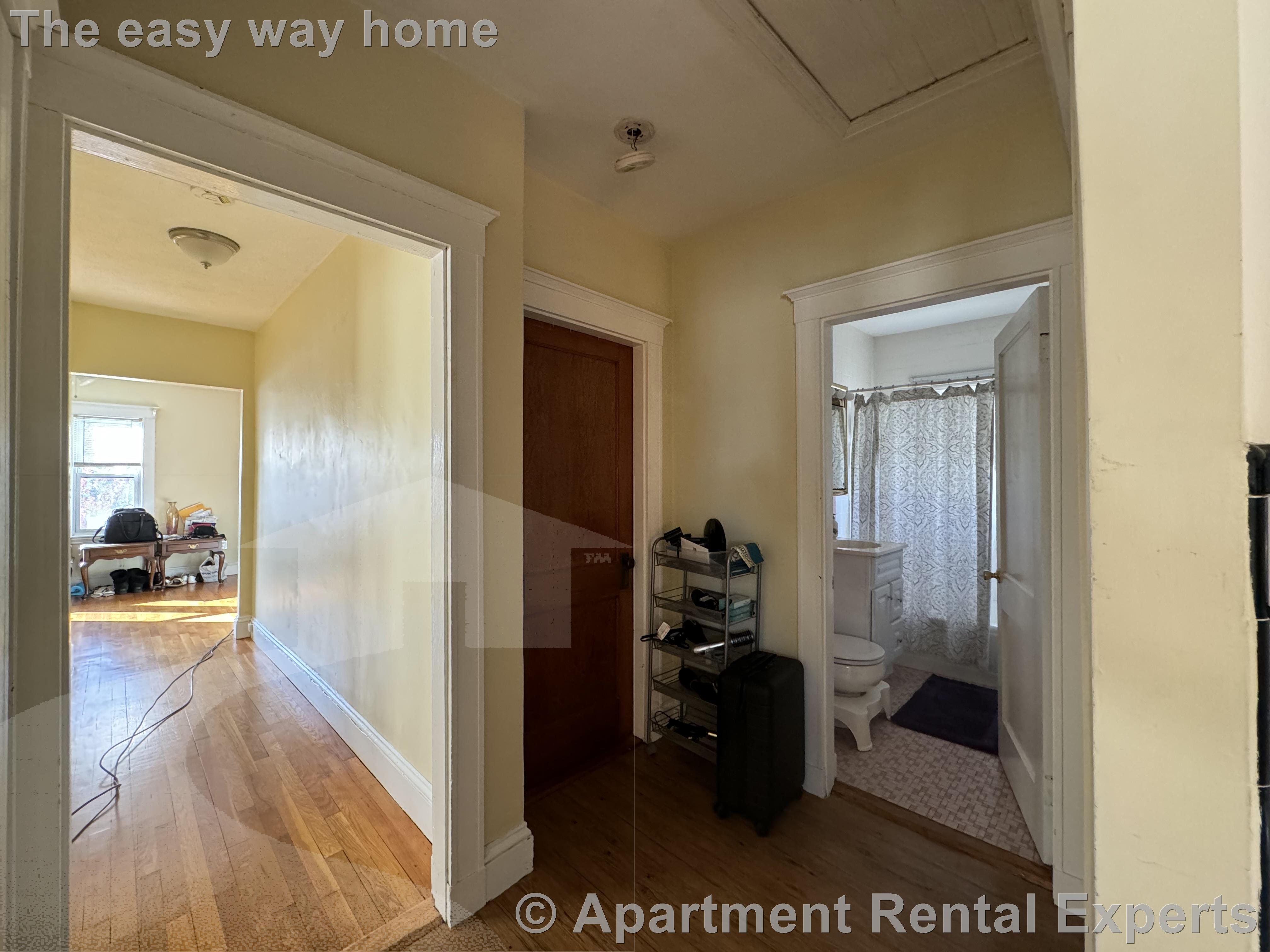 39A Minnesota Ave, East Somerville