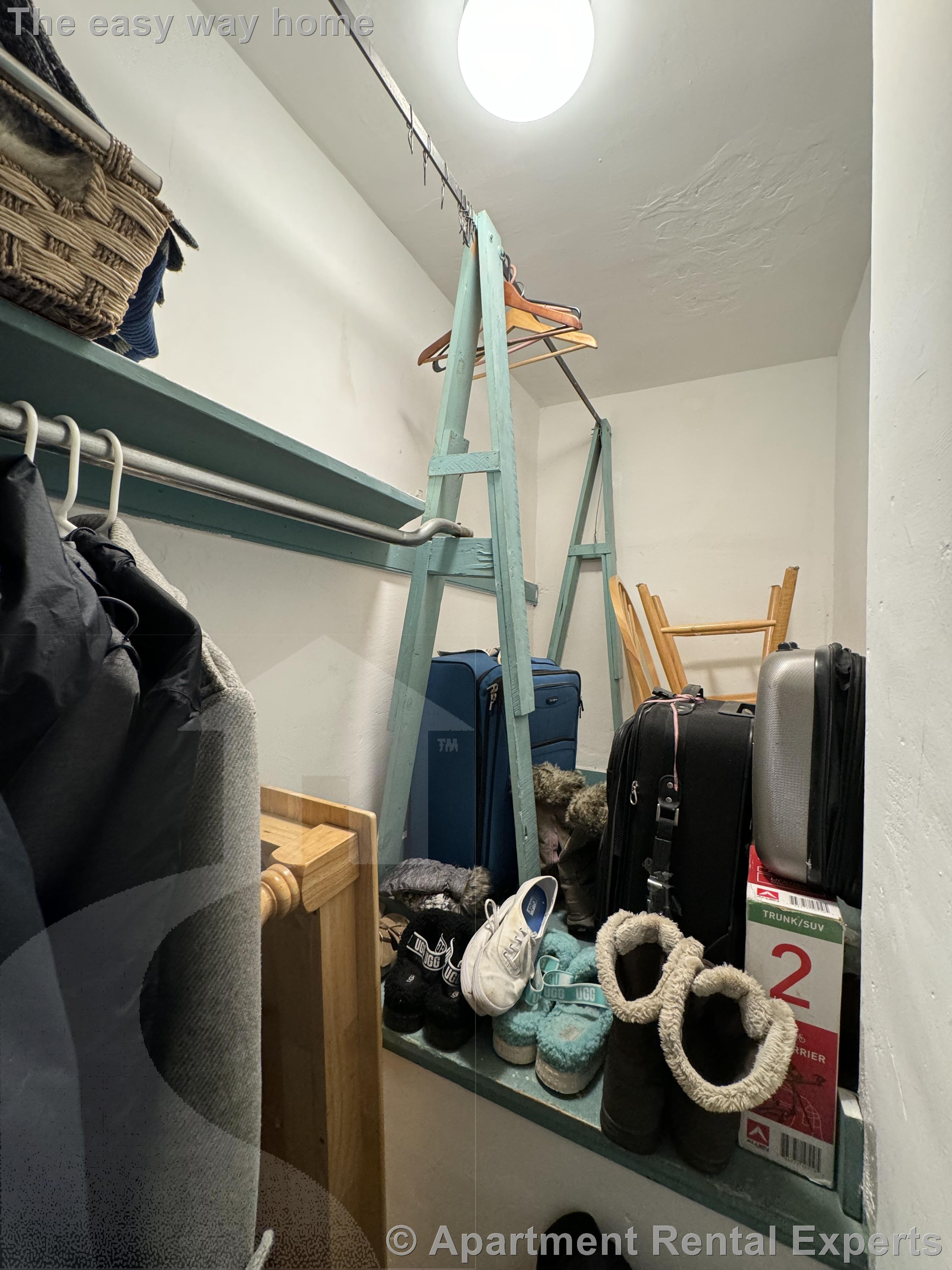 39A Minnesota Ave, East Somerville