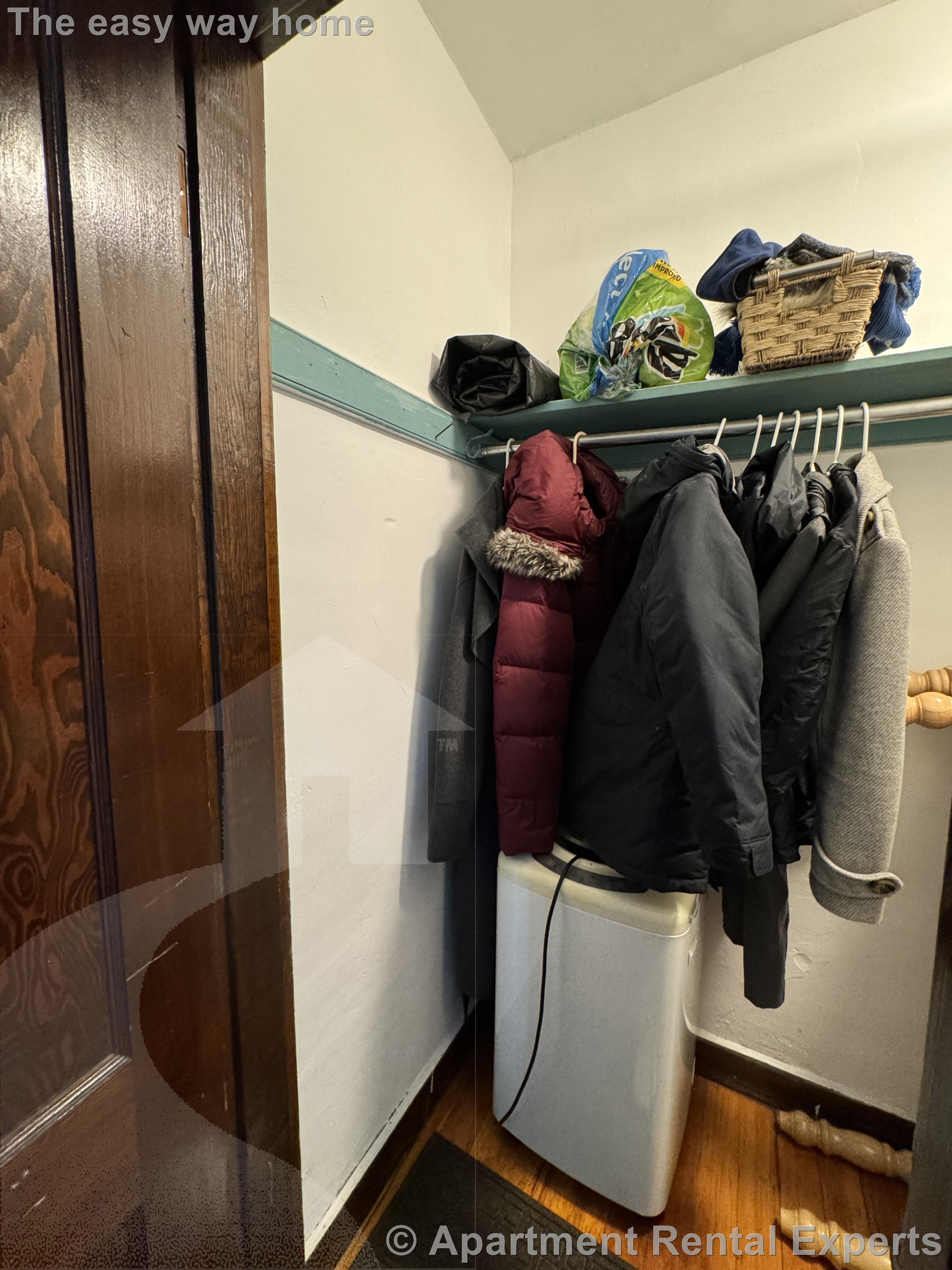 39A Minnesota Ave, East Somerville