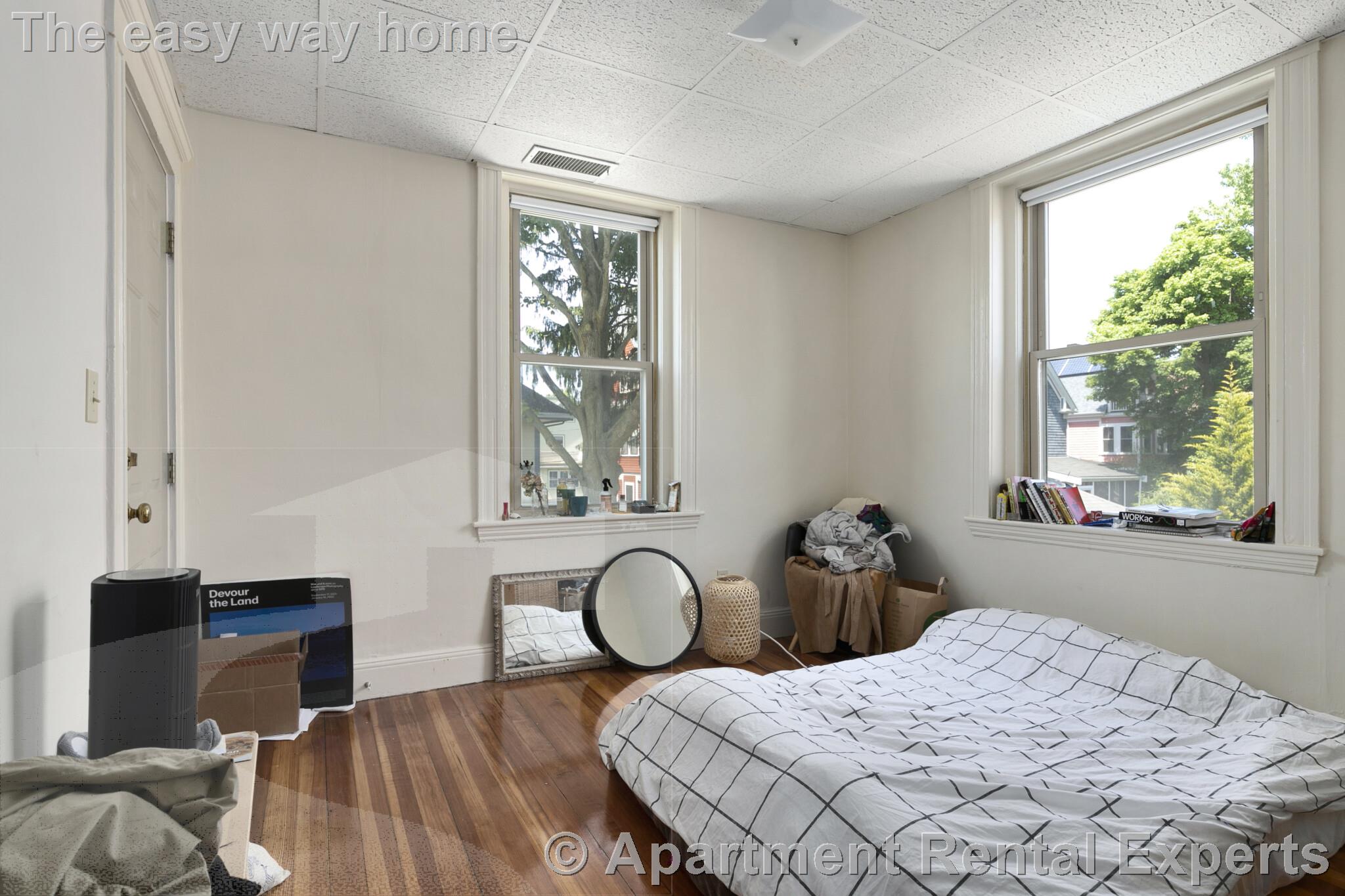 9 Woodbridge St, Davis Square