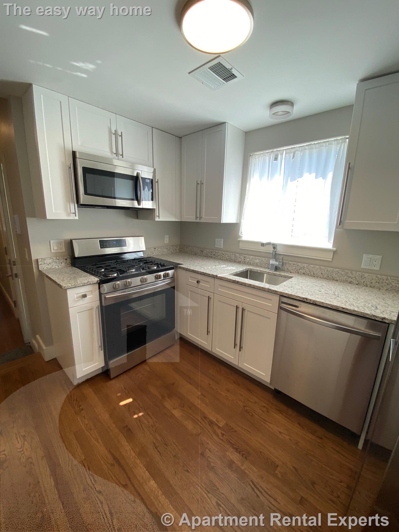 112 Broadway, East Somerville