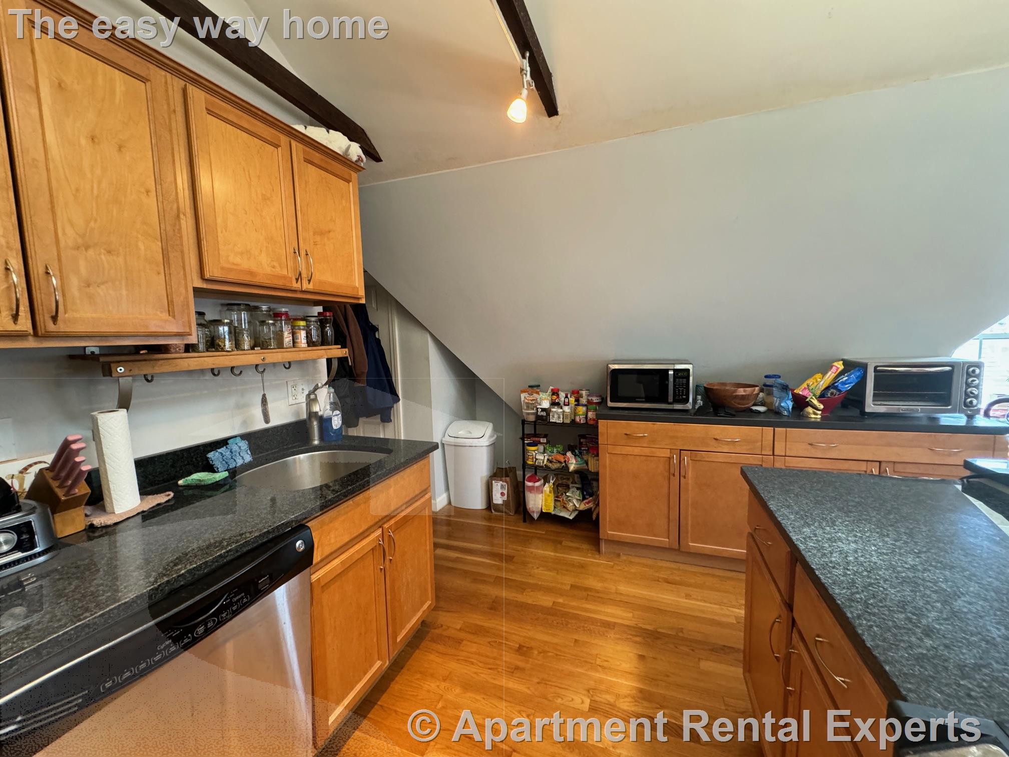 103 Orchard St, Davis Square