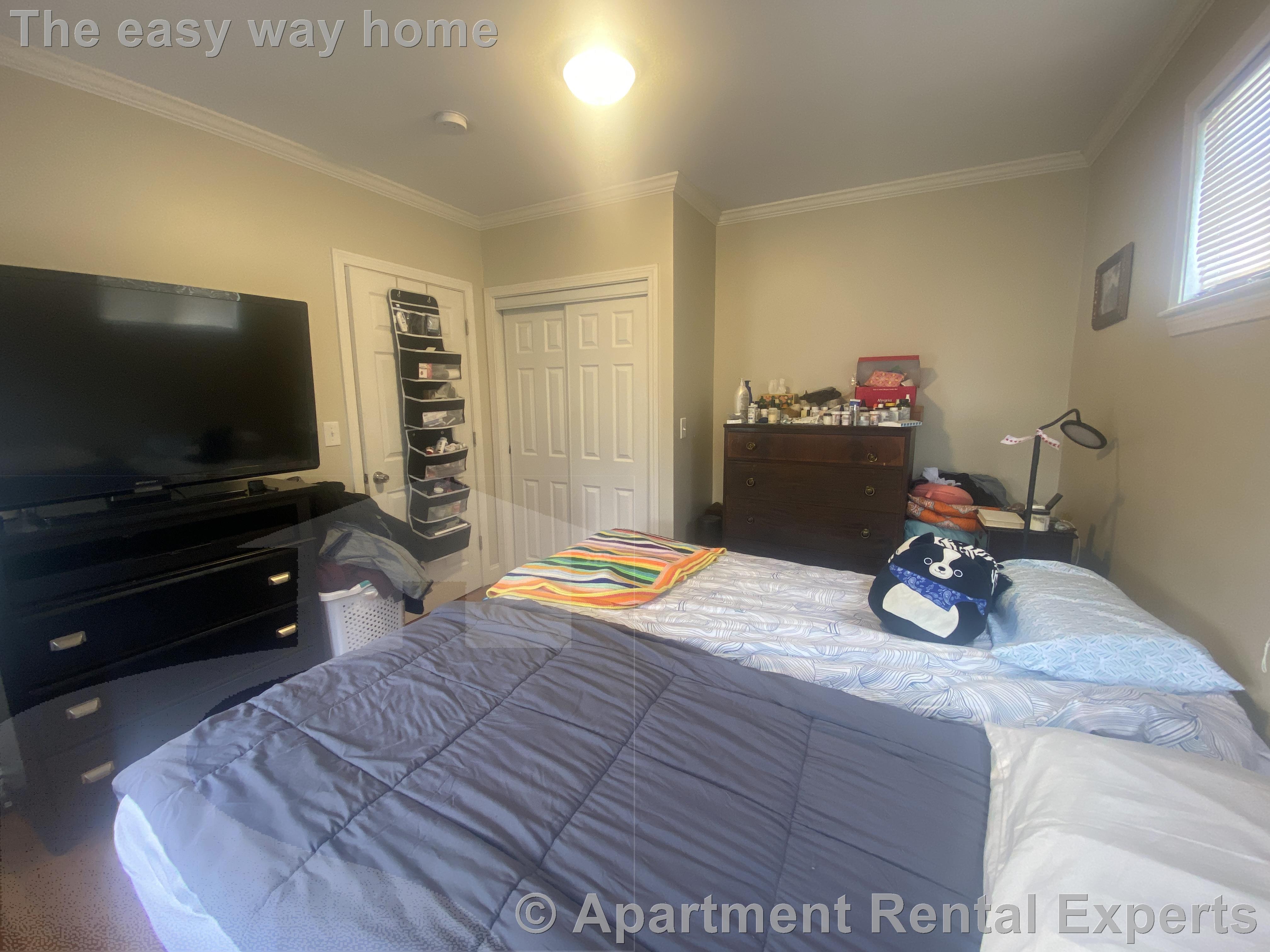 22 Rice St, Davis Square