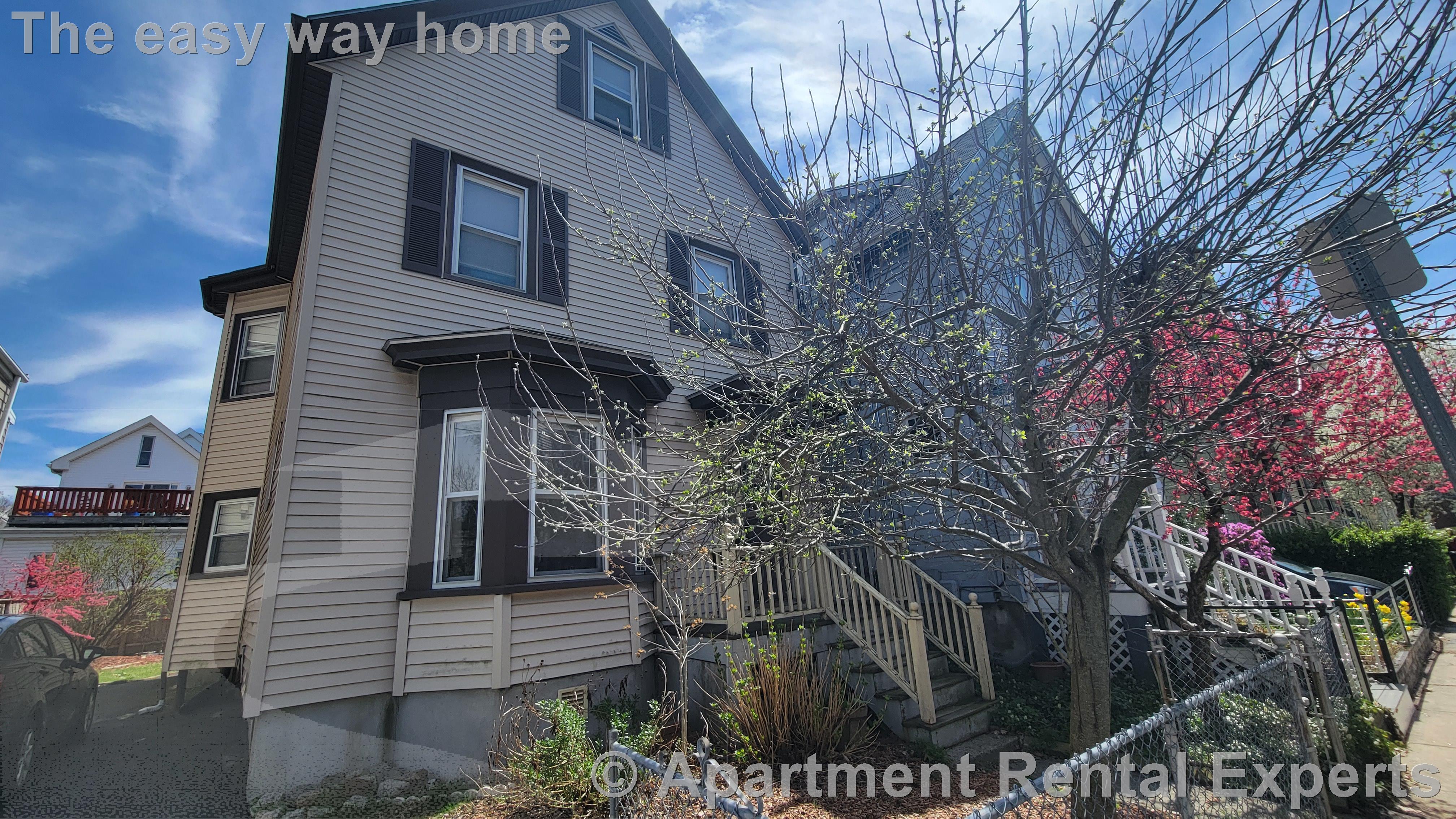 18 Ashland St, Porter Square