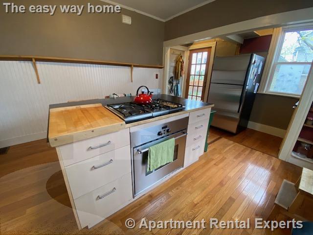 10 Usher Rd, West Medford