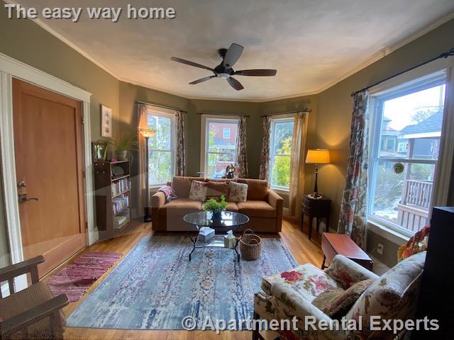 10 Usher Rd, West Medford